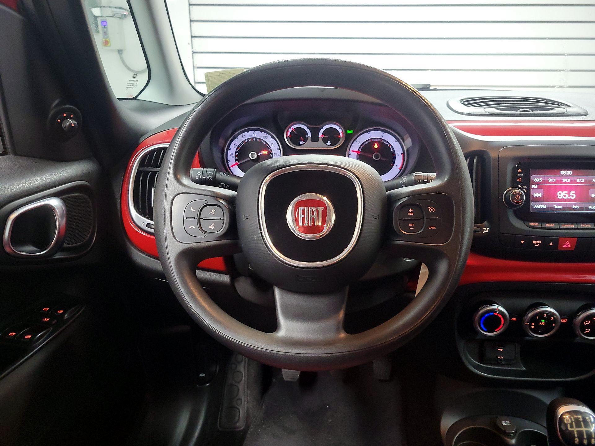 Thumbnail: 2014 Fiat 500L - 10
