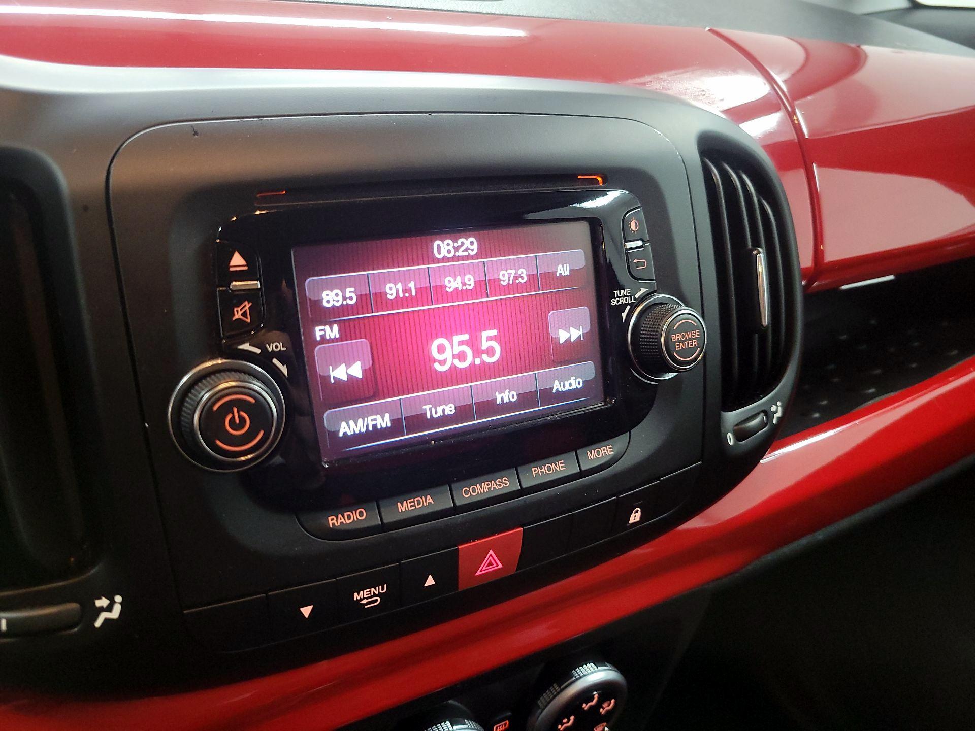 Thumbnail: 2014 Fiat 500L - 13