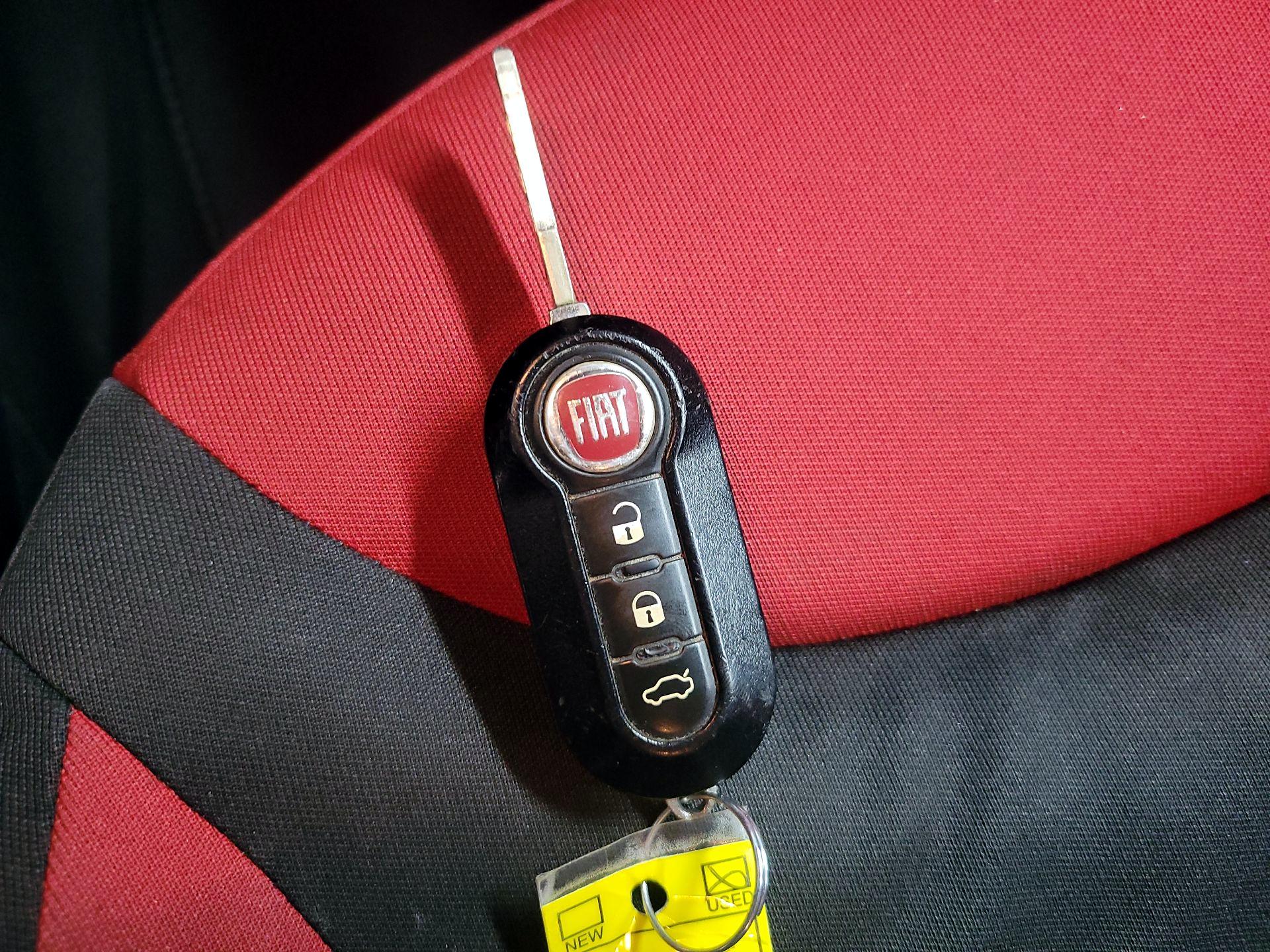 Thumbnail: 2014 Fiat 500L - 19