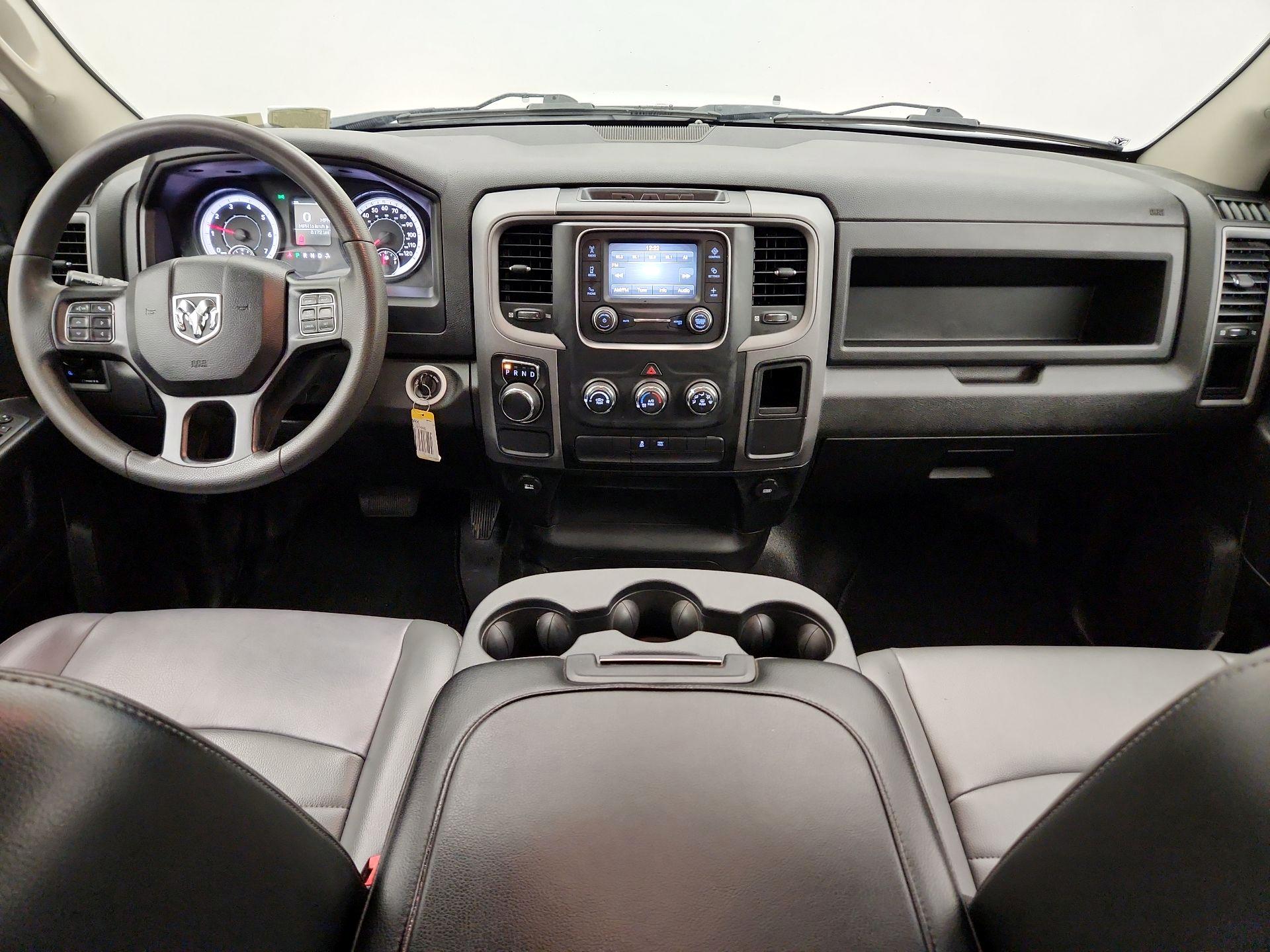 Thumbnail: 2022 RAM 1500 Classic - 9