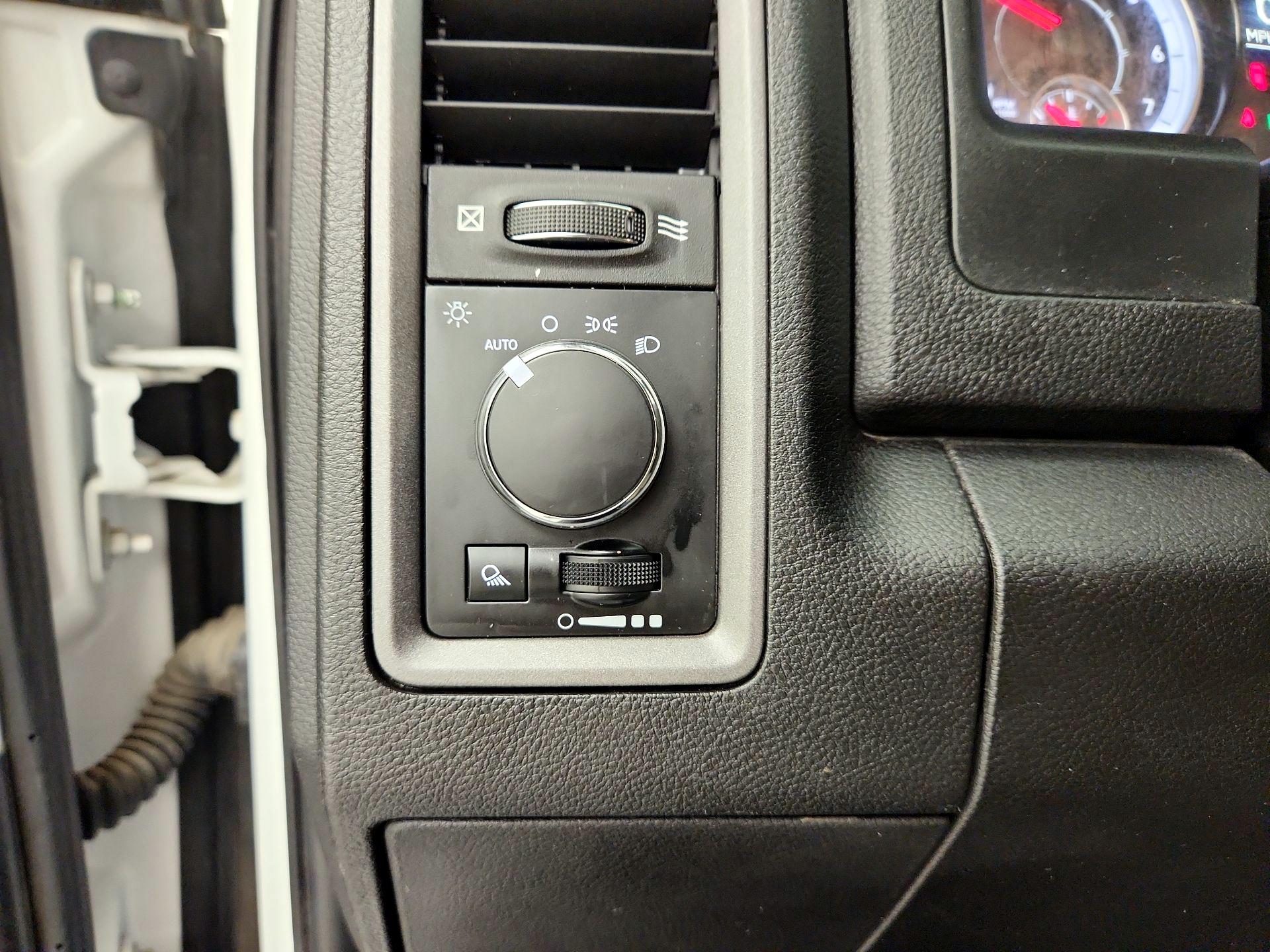 Thumbnail: 2022 RAM 1500 Classic - 13