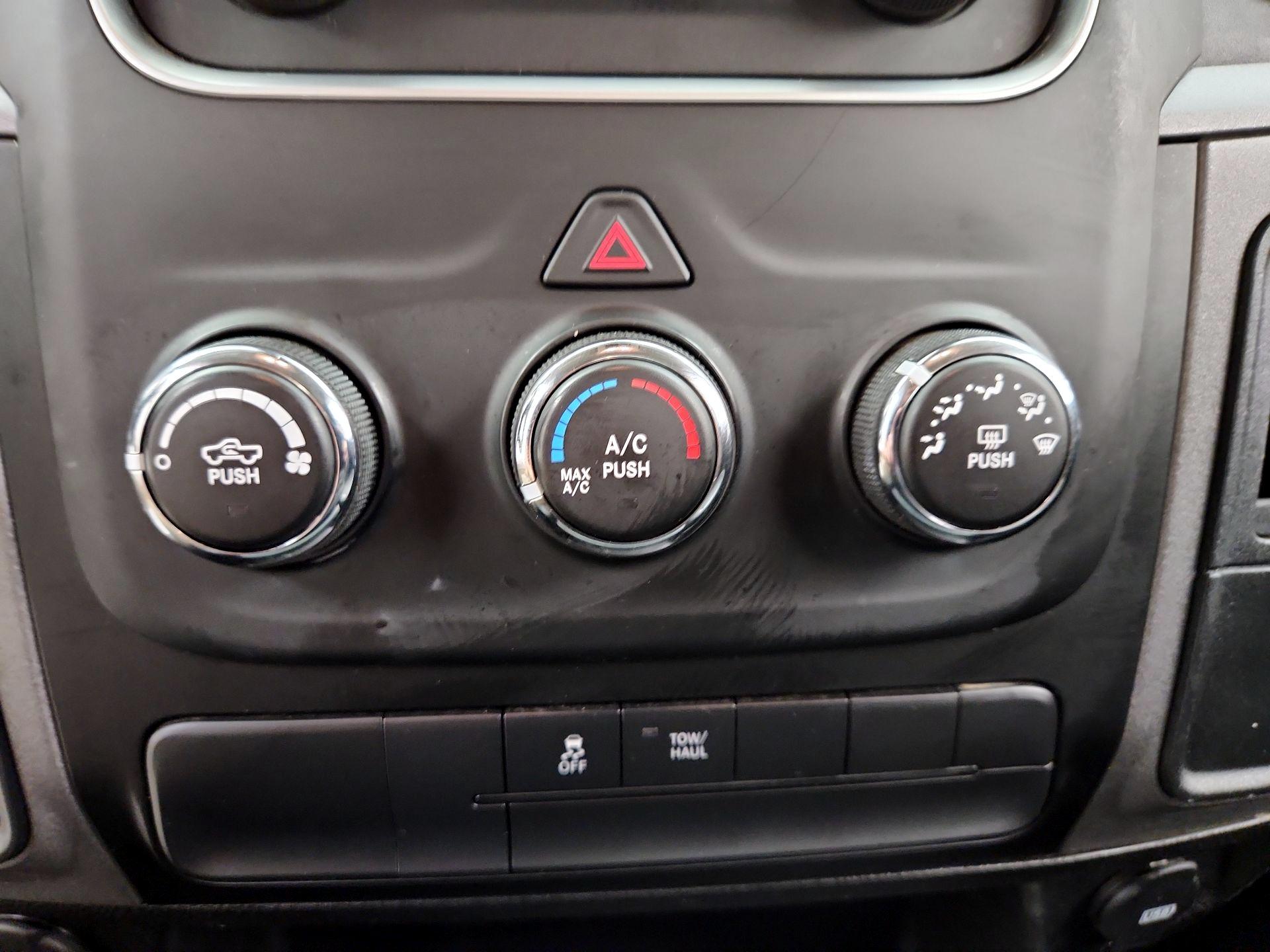 Thumbnail: 2022 RAM 1500 Classic - 16
