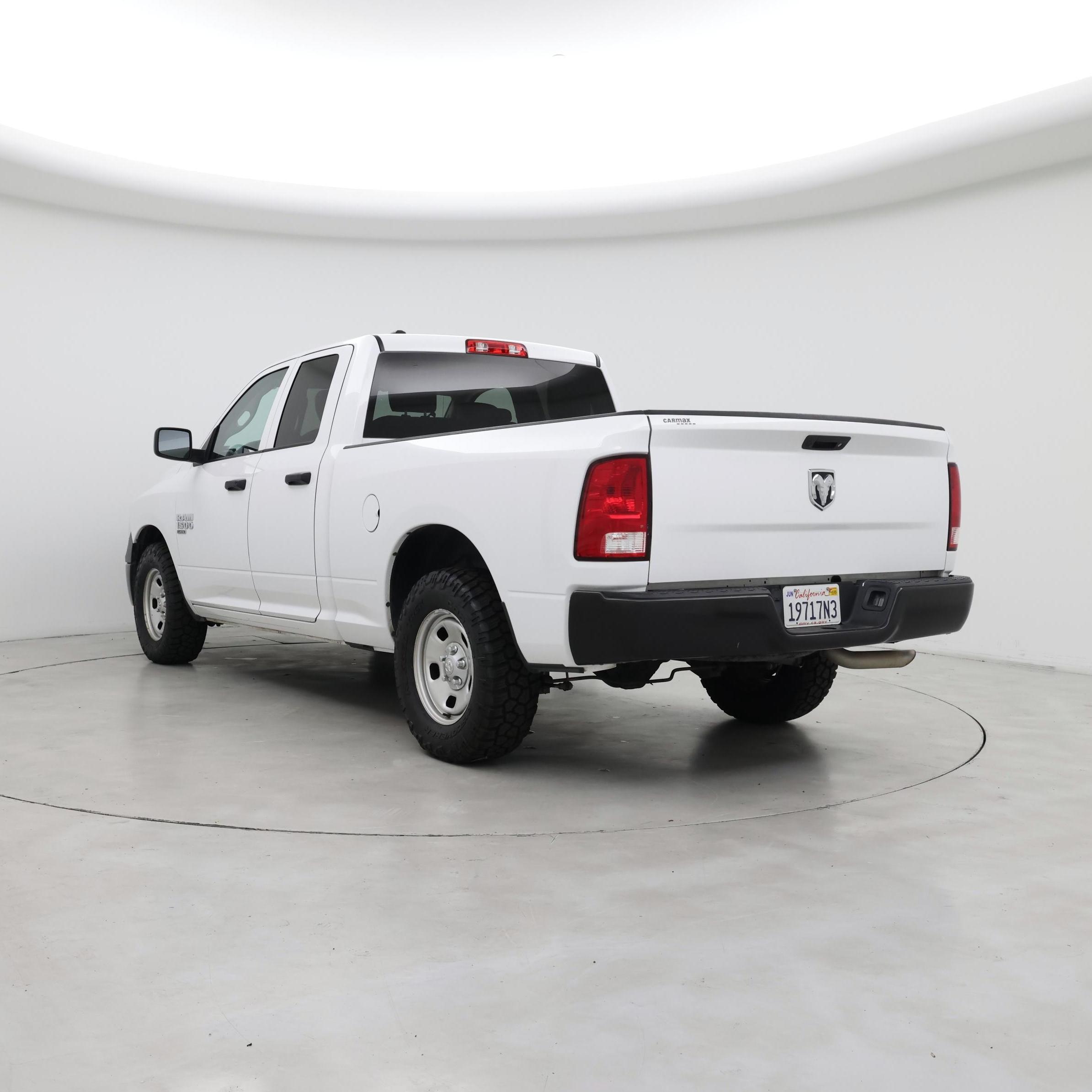 Thumbnail: 2022 RAM 1500 Classic - 2