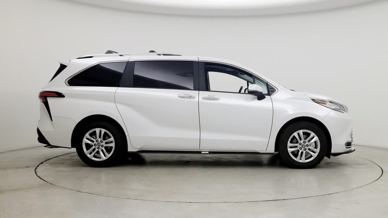 2024 Toyota Sienna Limited 7