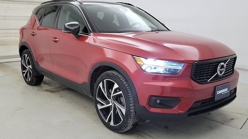 2020 Volvo XC40 T5 R-Design Hero Image