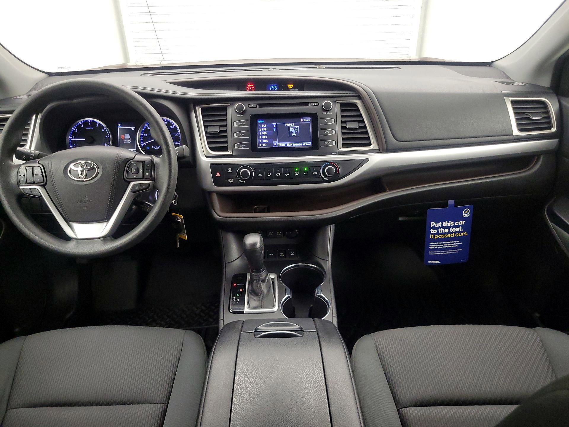 Thumbnail: 2019 Toyota Highlander - 9