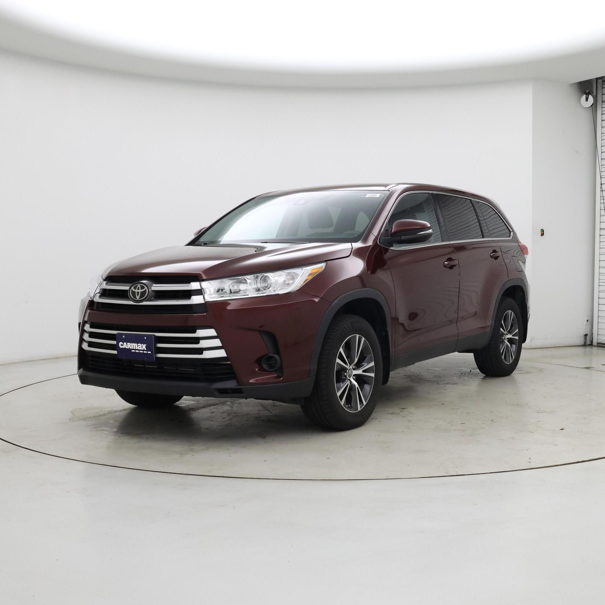 Thumbnail: 2019 Toyota Highlander - 4