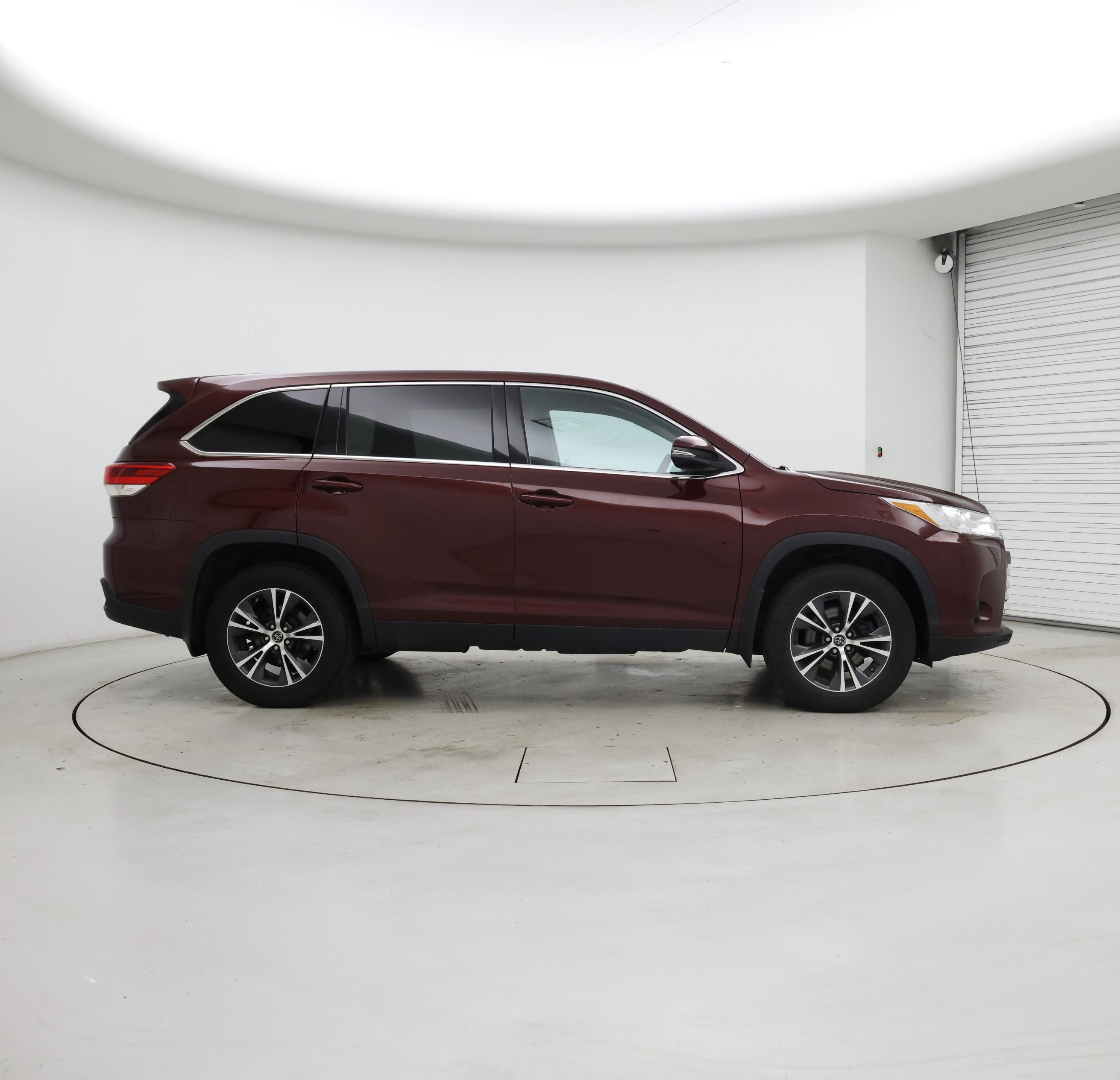 Thumbnail: 2019 Toyota Highlander - 7
