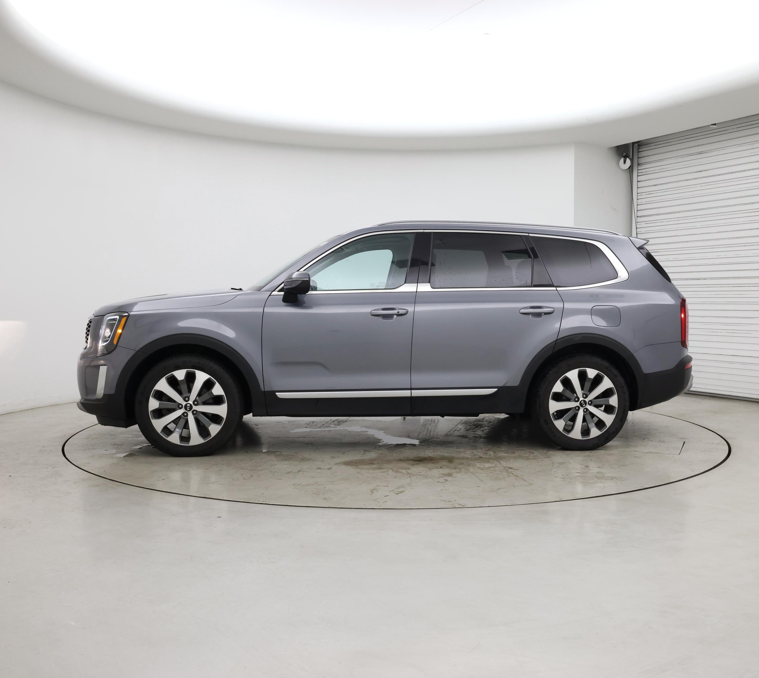 Thumbnail: 2020 Kia Telluride - 3