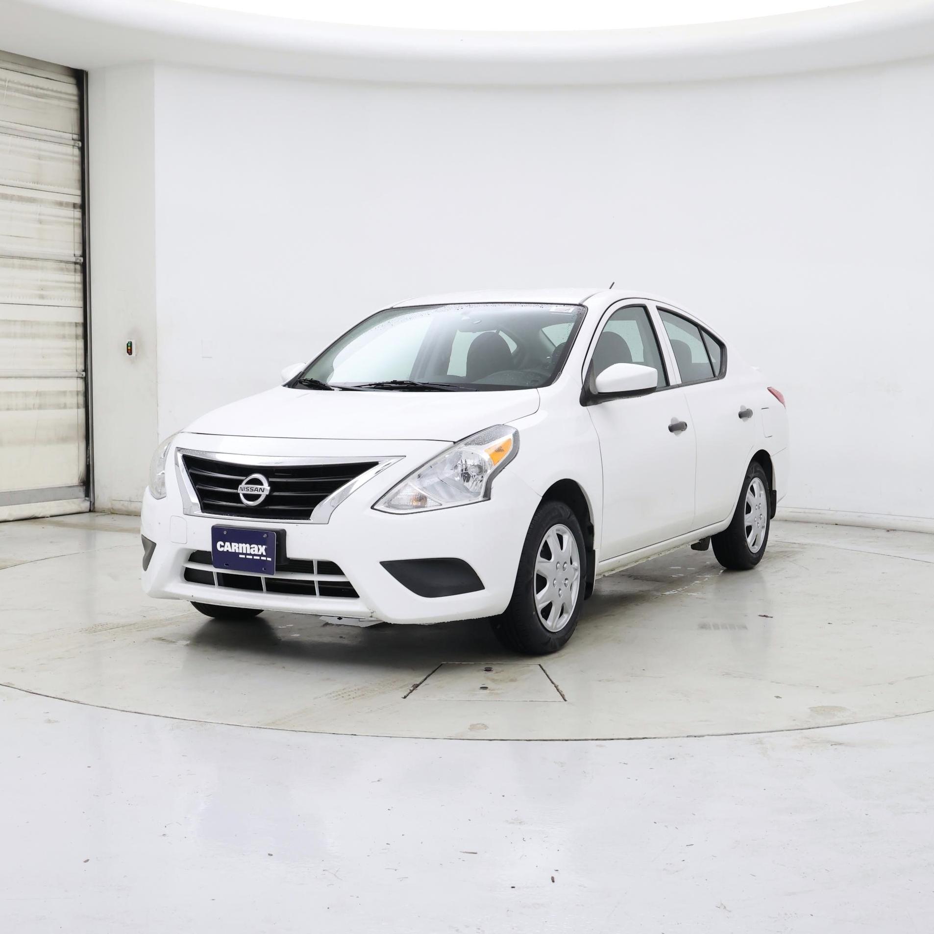 Thumbnail: 2017 Nissan Versa - 4