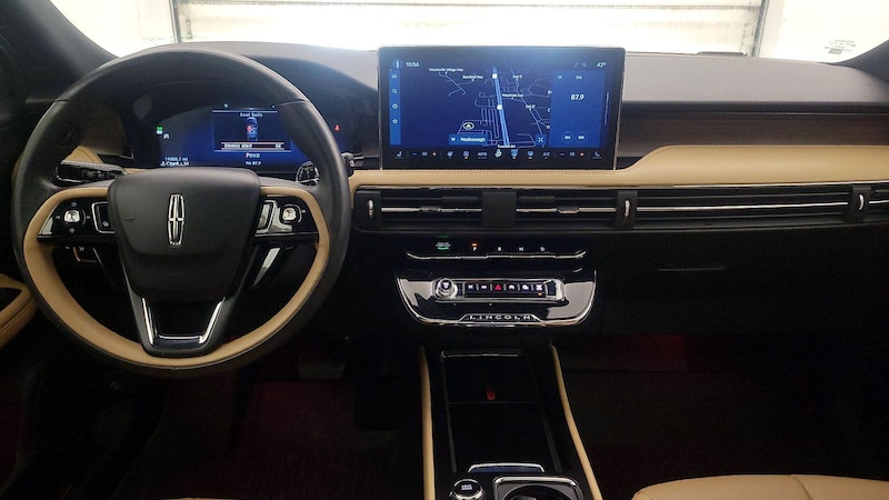 2023 Lincoln Corsair Reserve 9