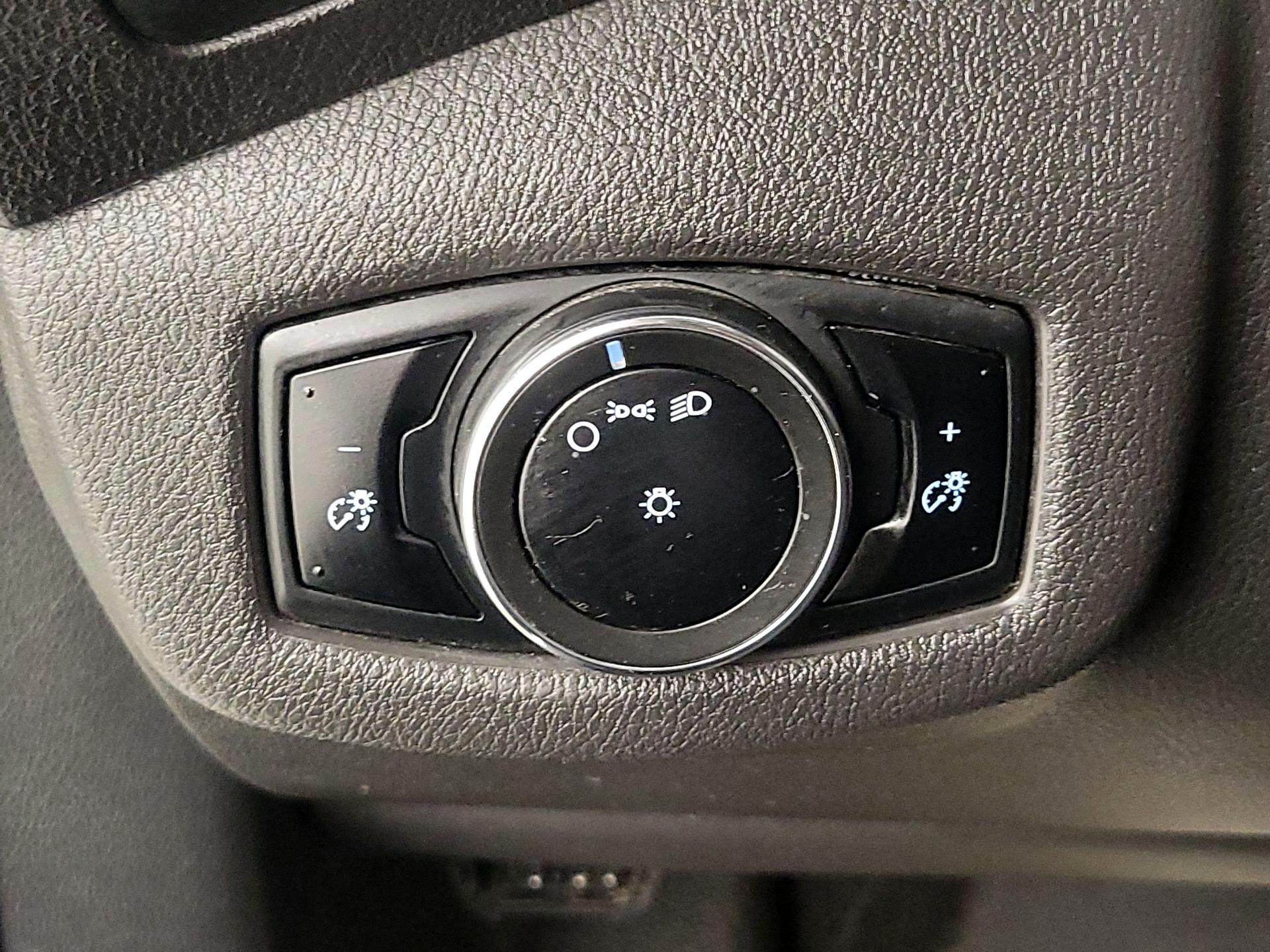 Thumbnail: 2018 Ford Transit Series - 13