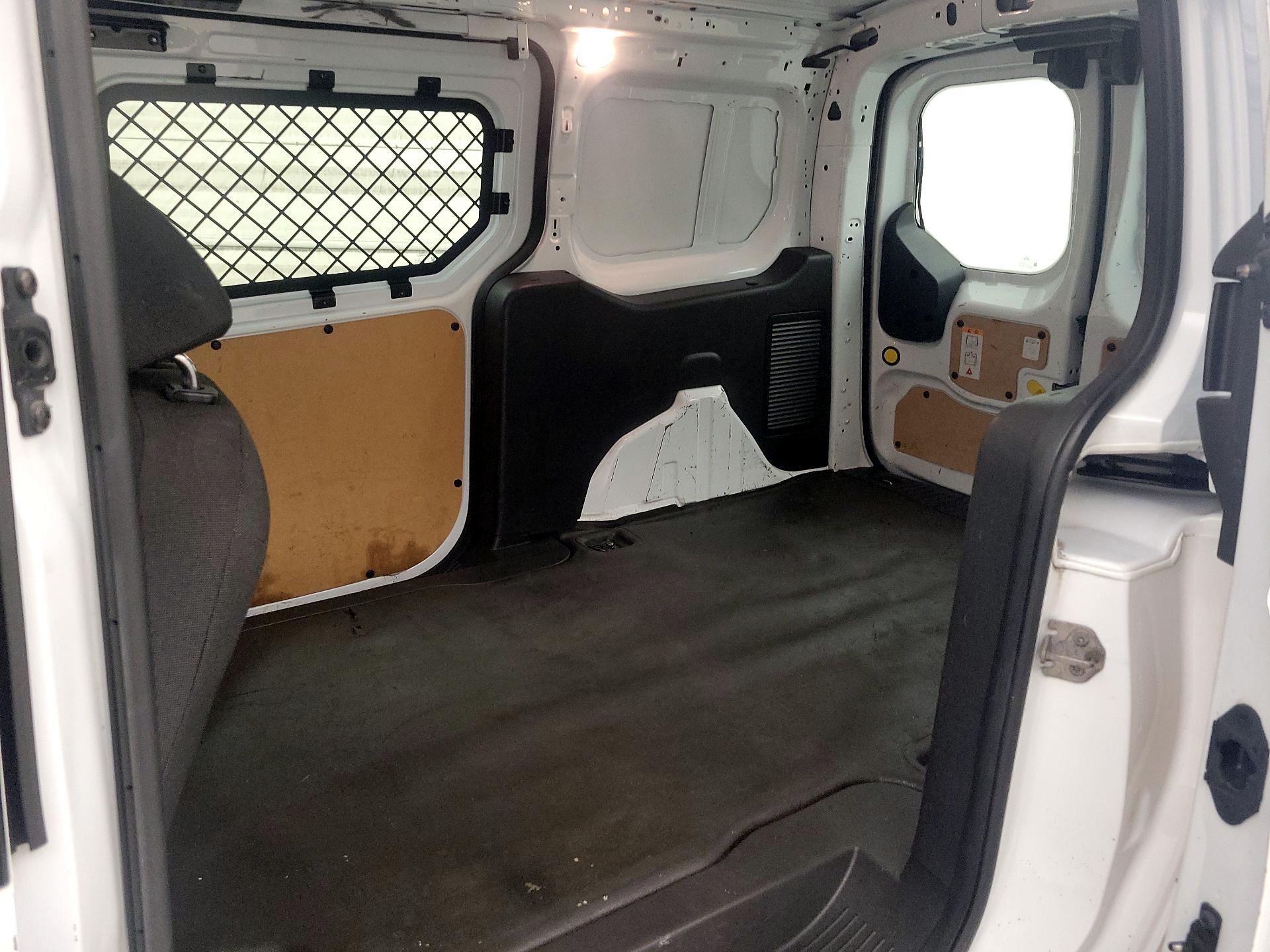 Thumbnail: 2018 Ford Transit Series - 18