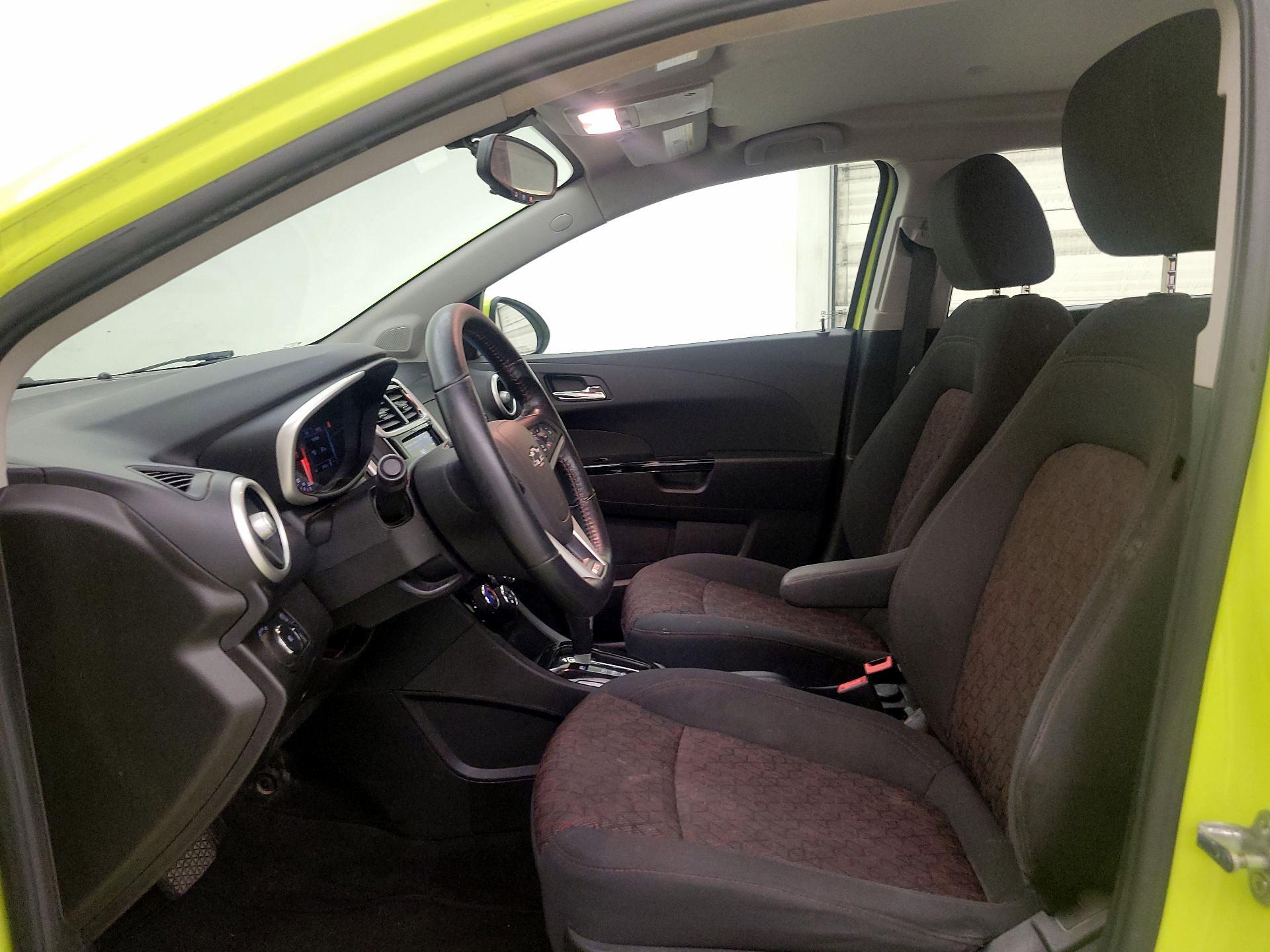 Thumbnail: 2019 Chevrolet Sonic - 11