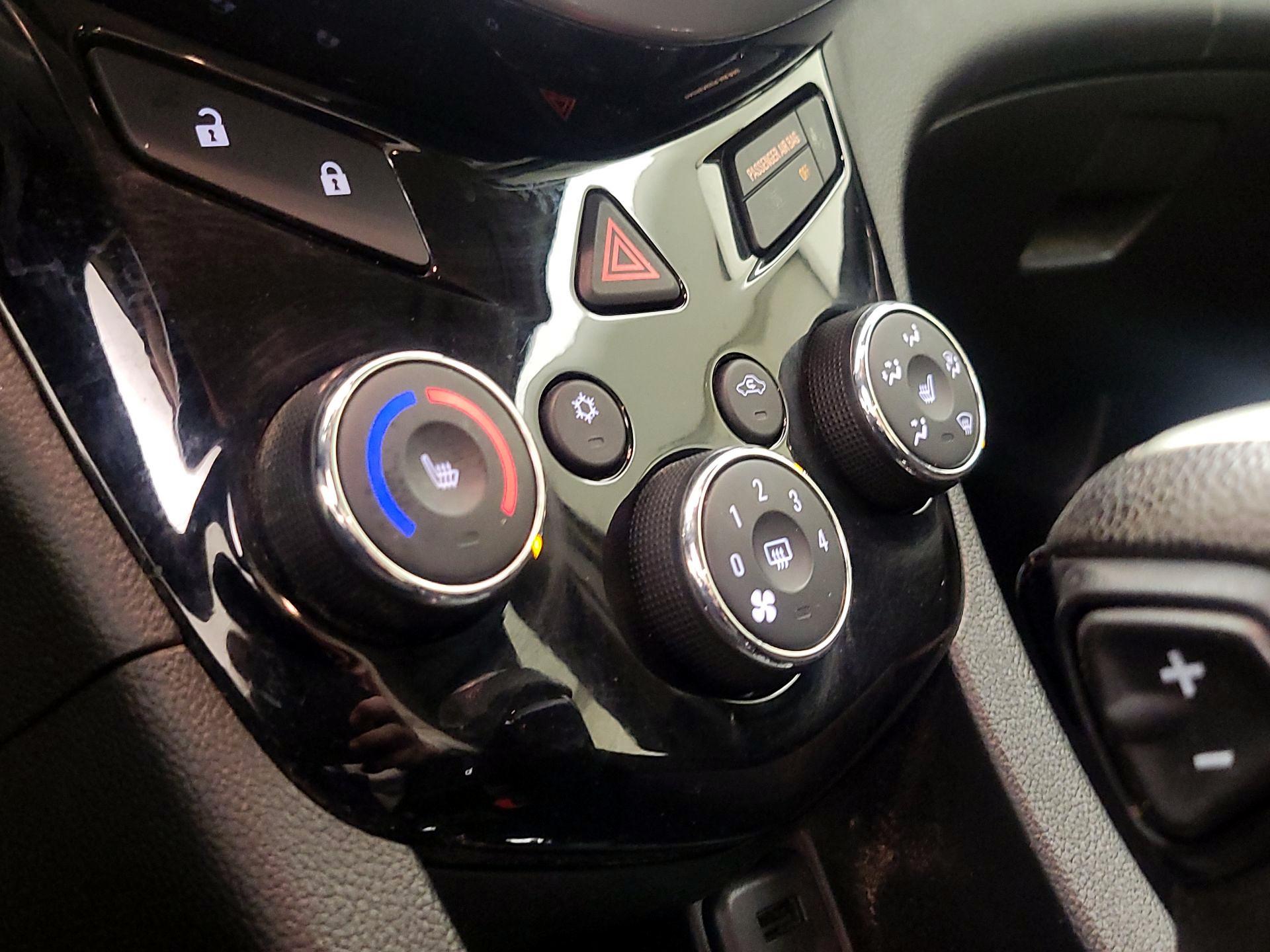 Thumbnail: 2019 Chevrolet Sonic - 16