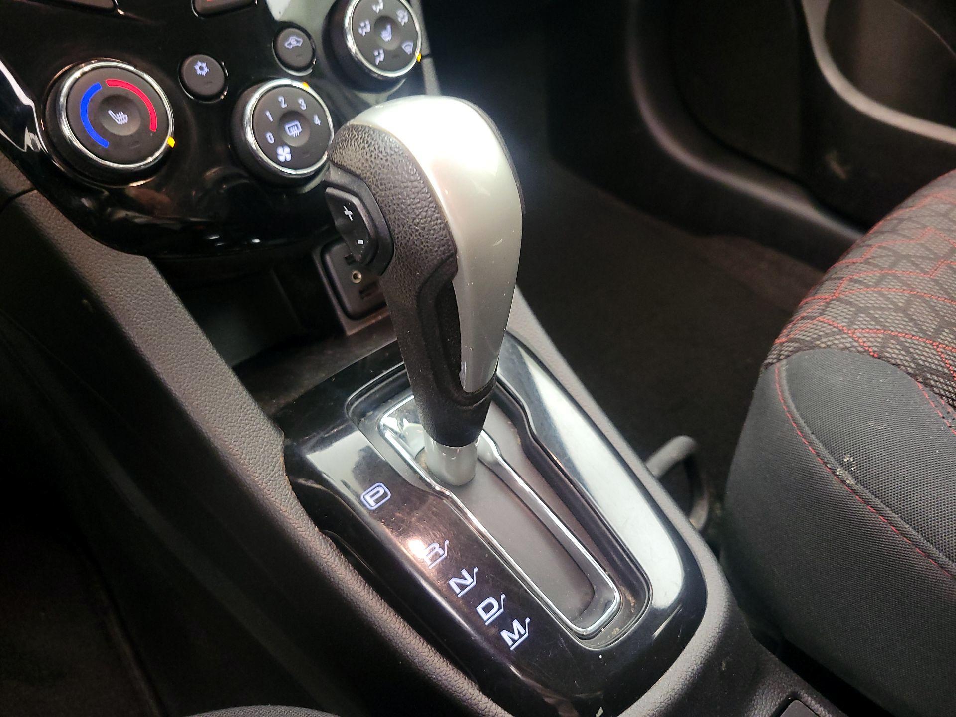 Thumbnail: 2019 Chevrolet Sonic - 17