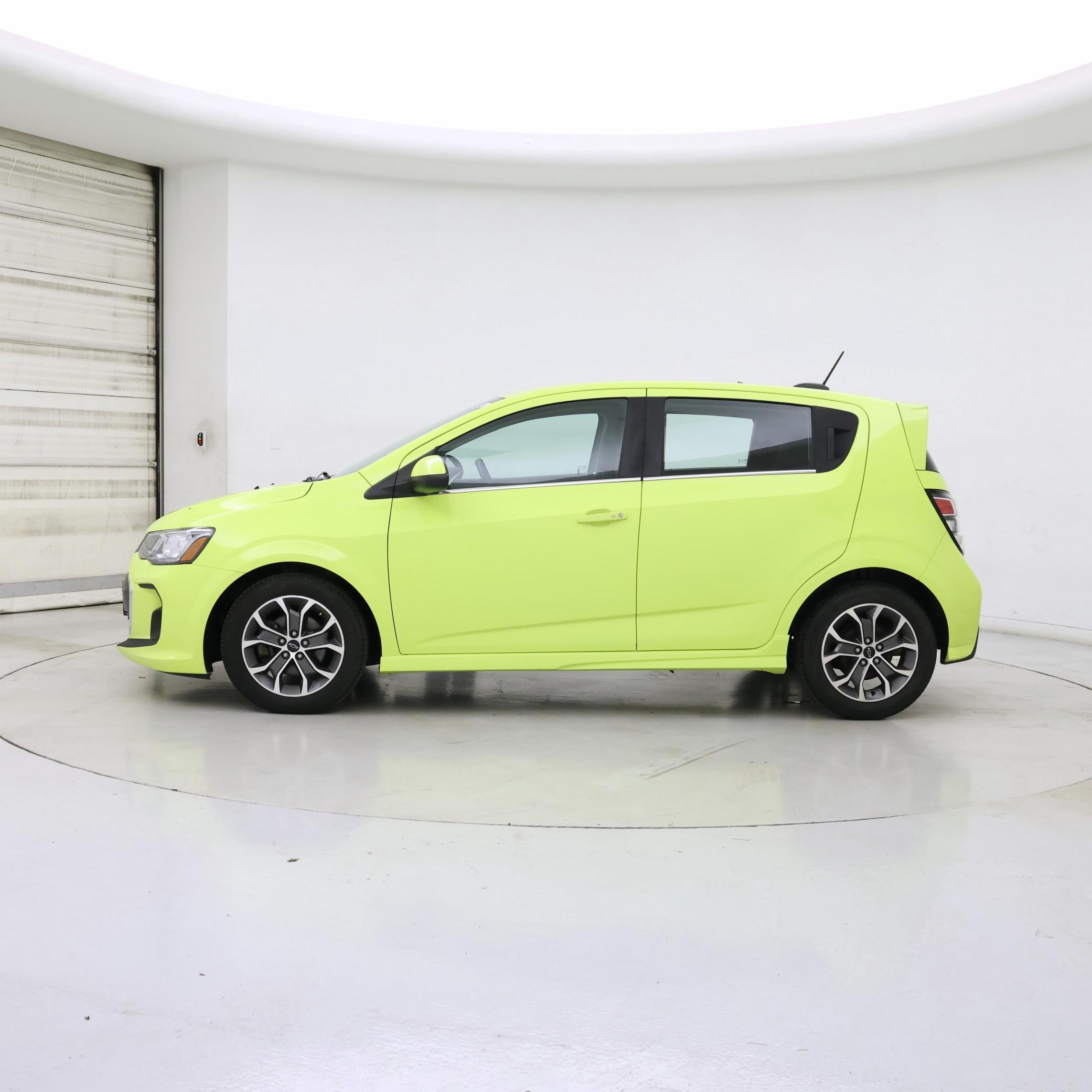 Thumbnail: 2019 Chevrolet Sonic - 3