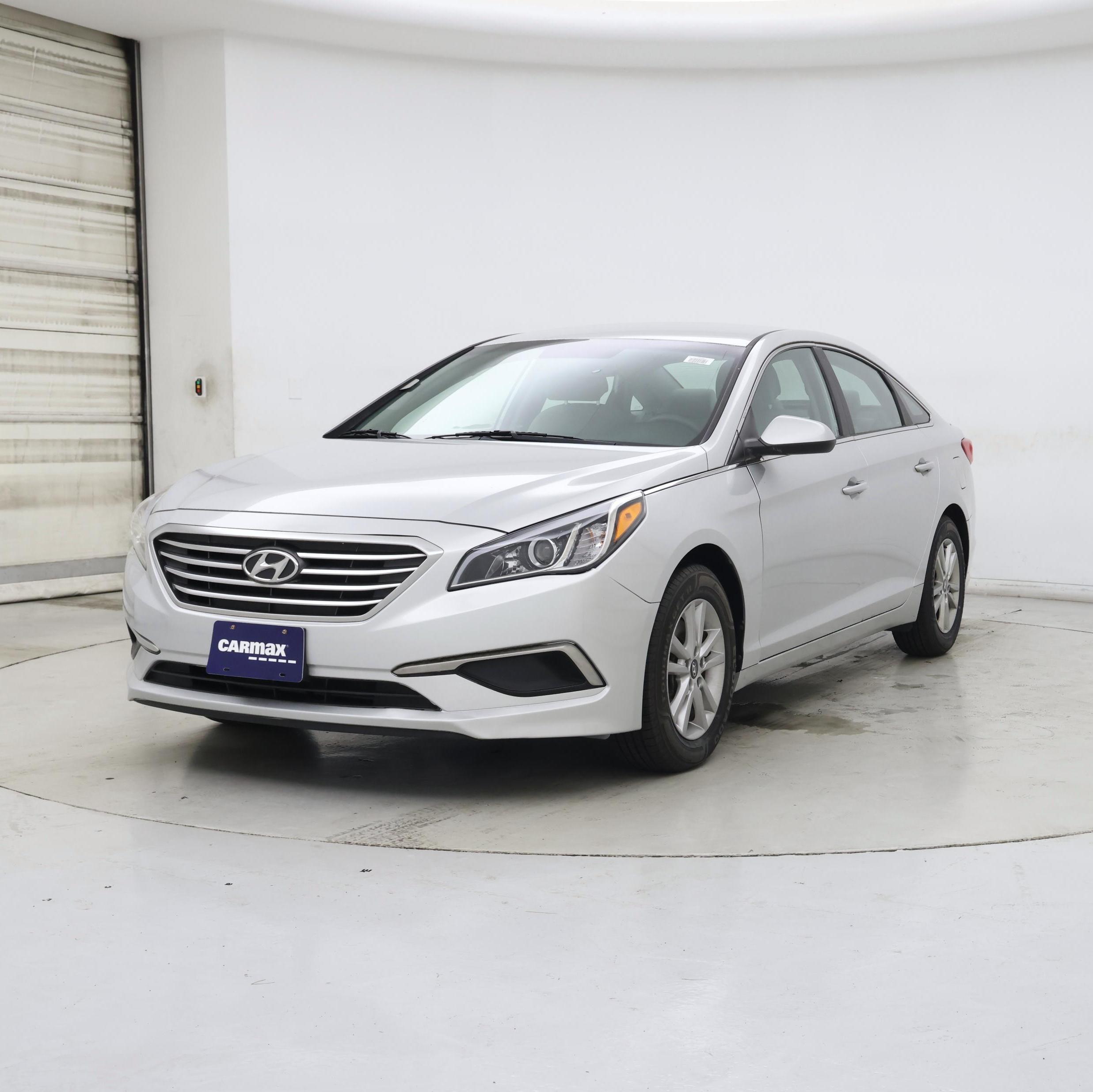Thumbnail: 2017 Hyundai Sonata - 4