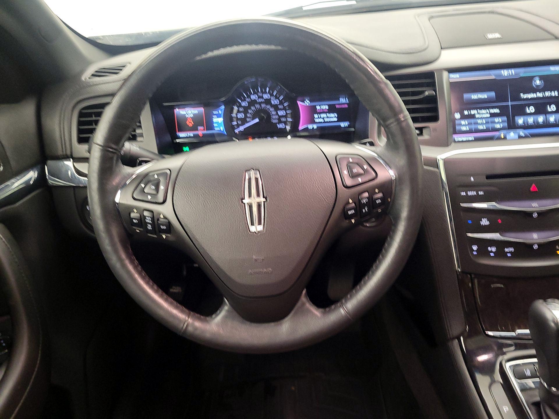 Thumbnail: 2015 Lincoln MKS - 10