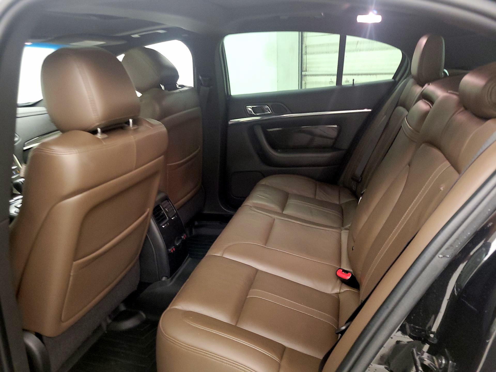 Thumbnail: 2015 Lincoln MKS - 20