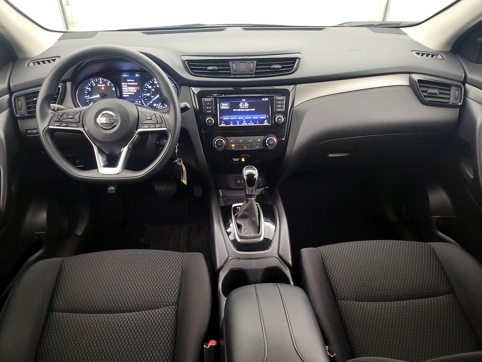 Thumbnail: 2019 Nissan Rogue Sport - 9