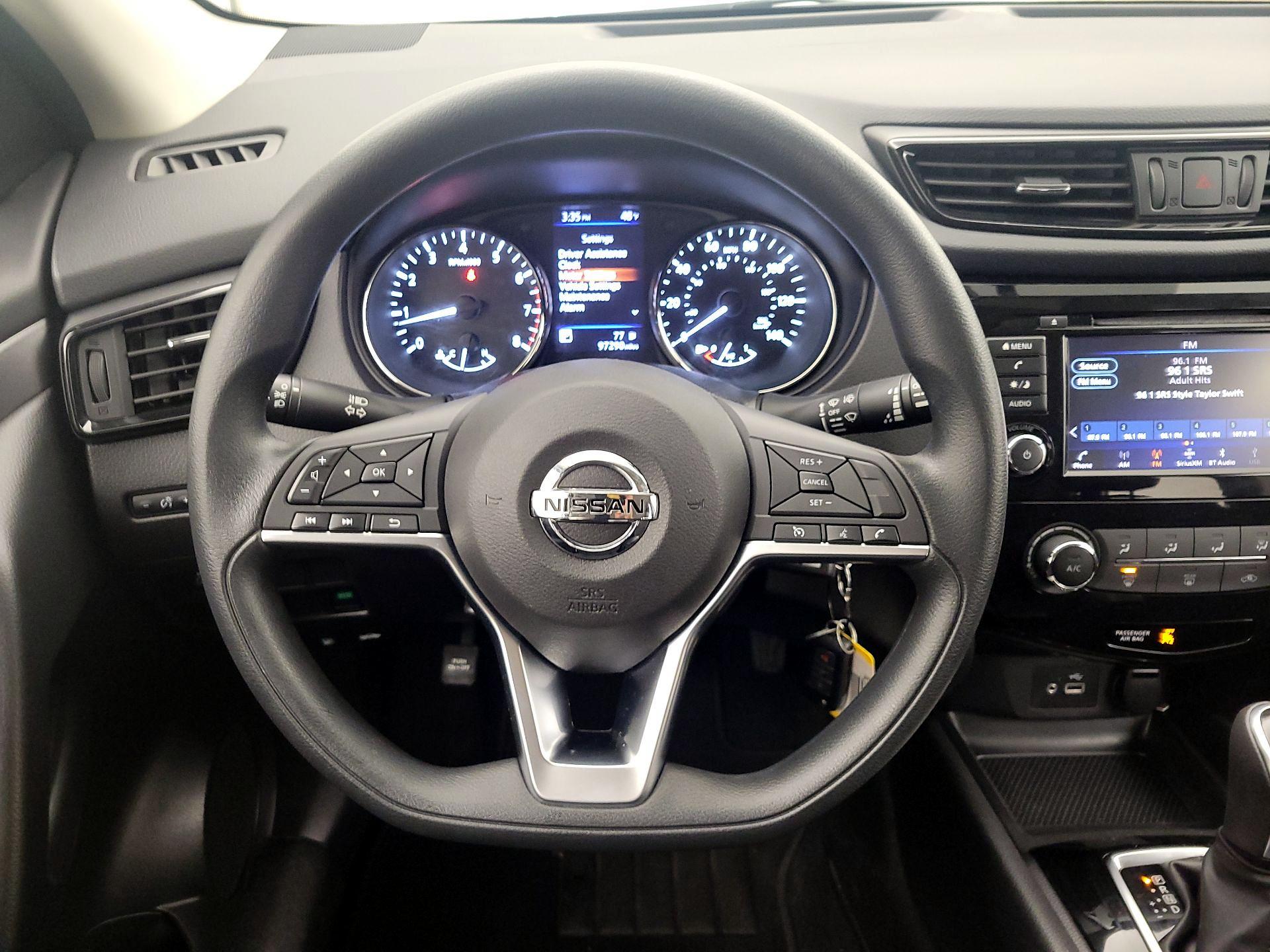 Thumbnail: 2019 Nissan Rogue Sport - 10
