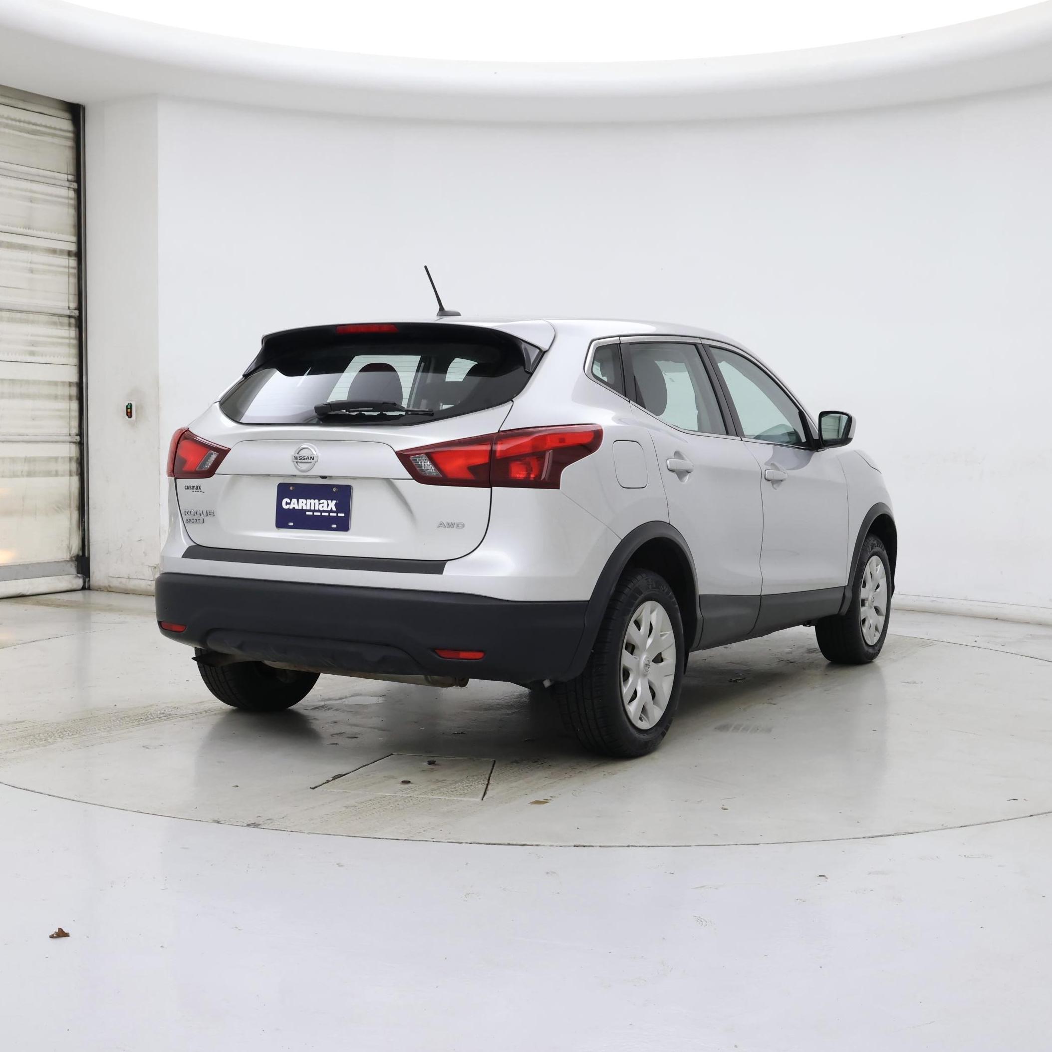 Thumbnail: 2019 Nissan Rogue Sport - 8