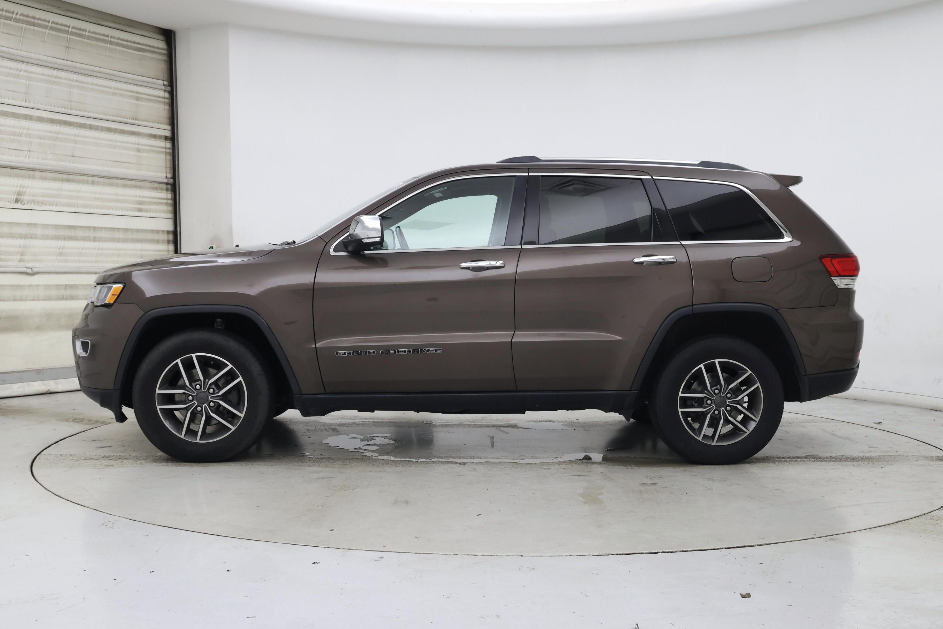 Thumbnail: 2020 Jeep Grand Cherokee - 3