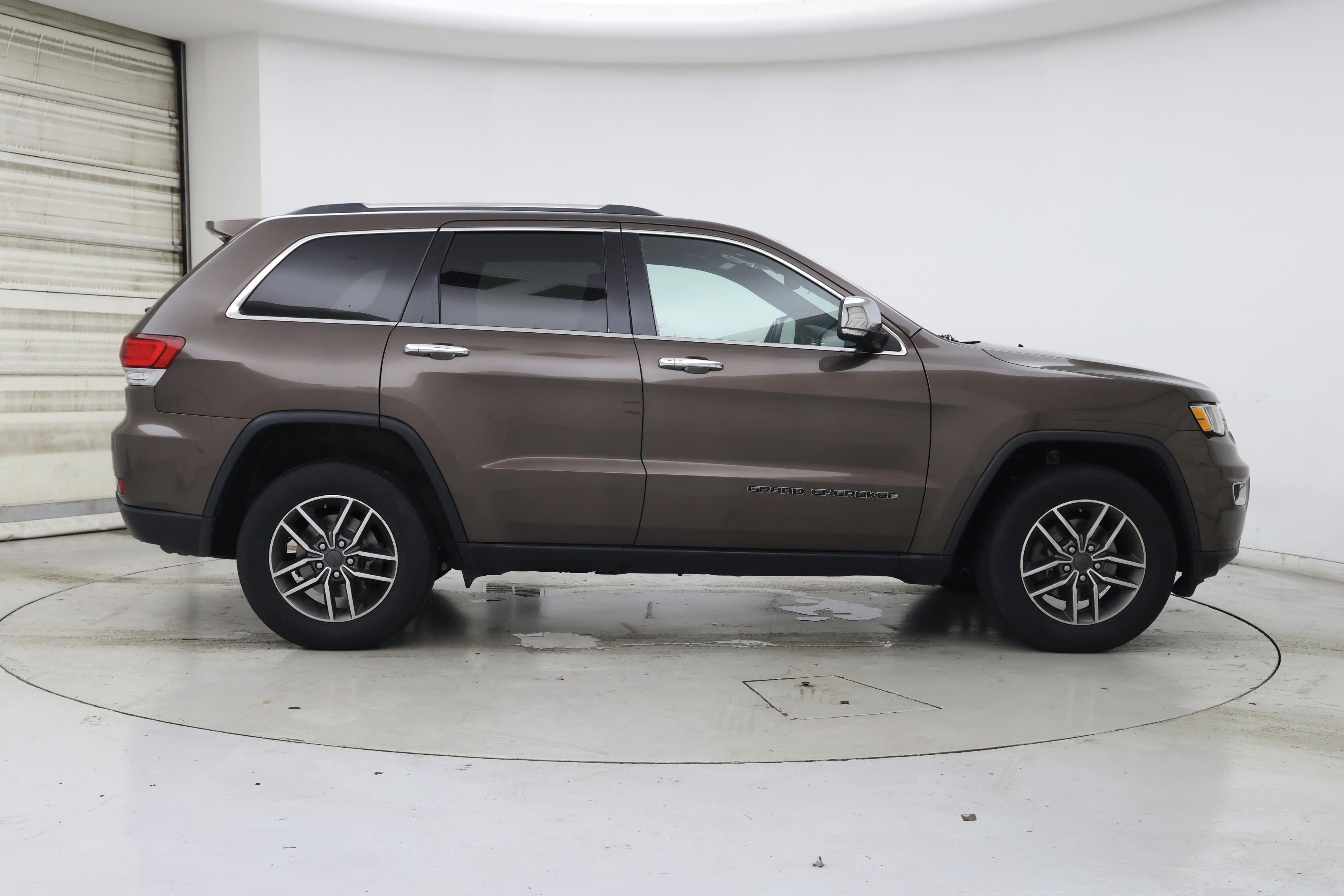 Thumbnail: 2020 Jeep Grand Cherokee - 7
