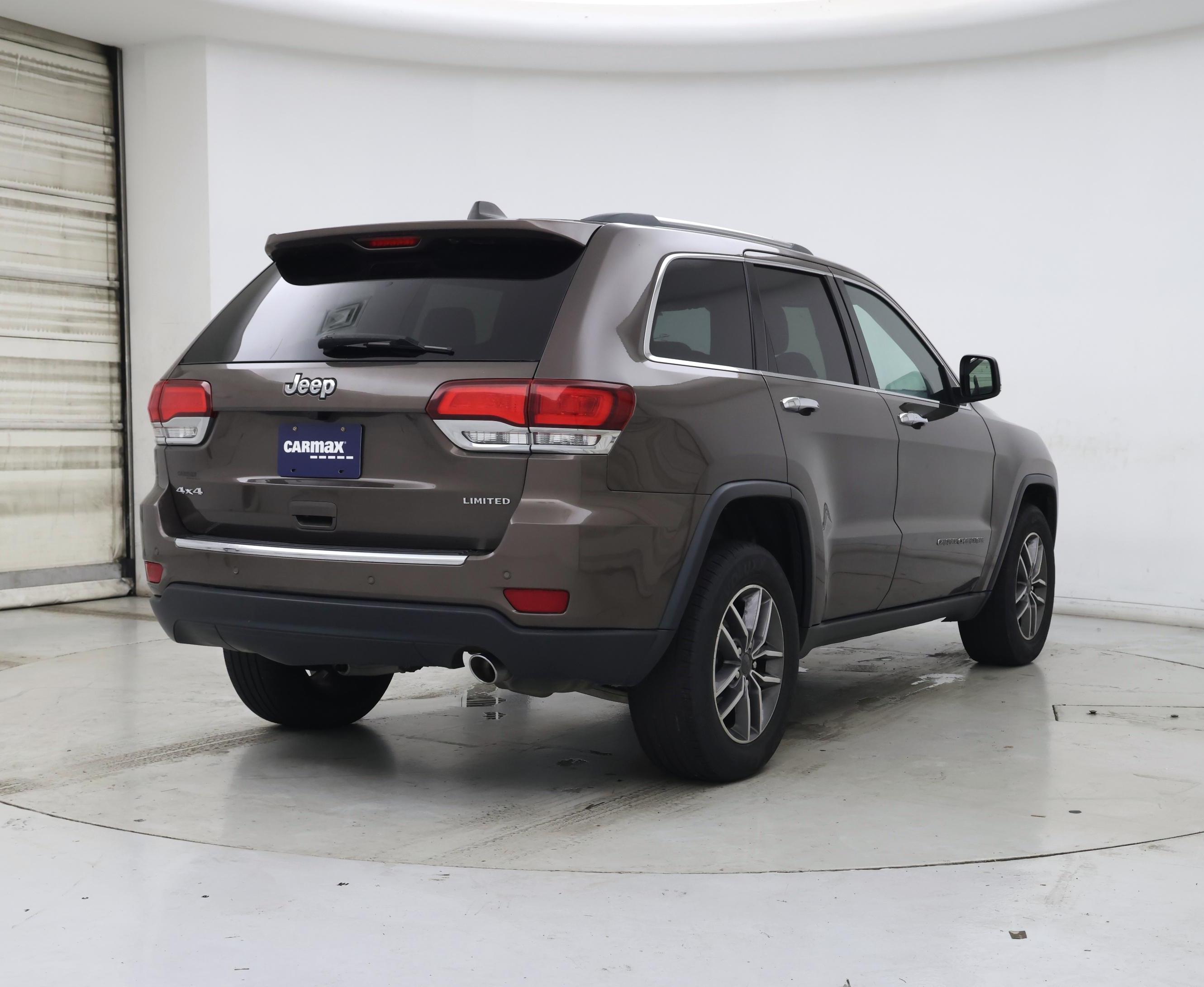 Thumbnail: 2020 Jeep Grand Cherokee - 8