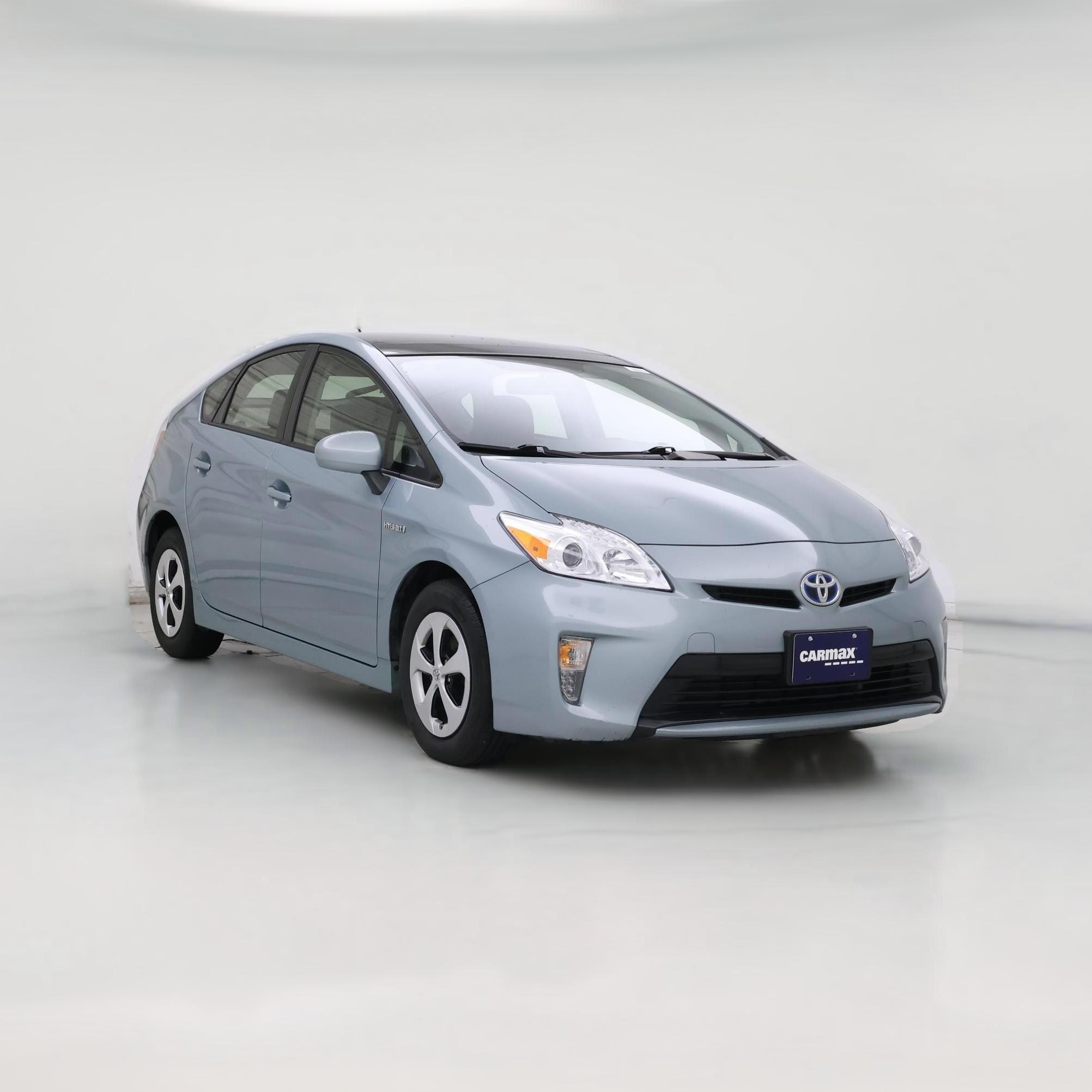 Thumbnail: 2015 Toyota Prius - 1