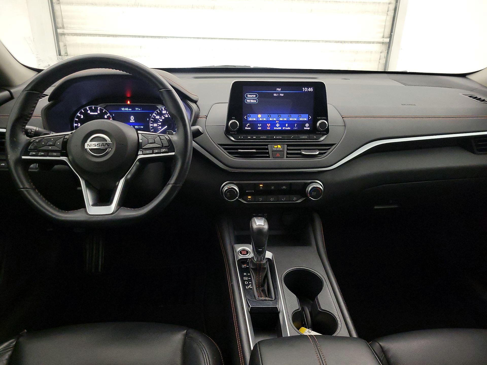 Thumbnail: 2019 Nissan Altima - 9