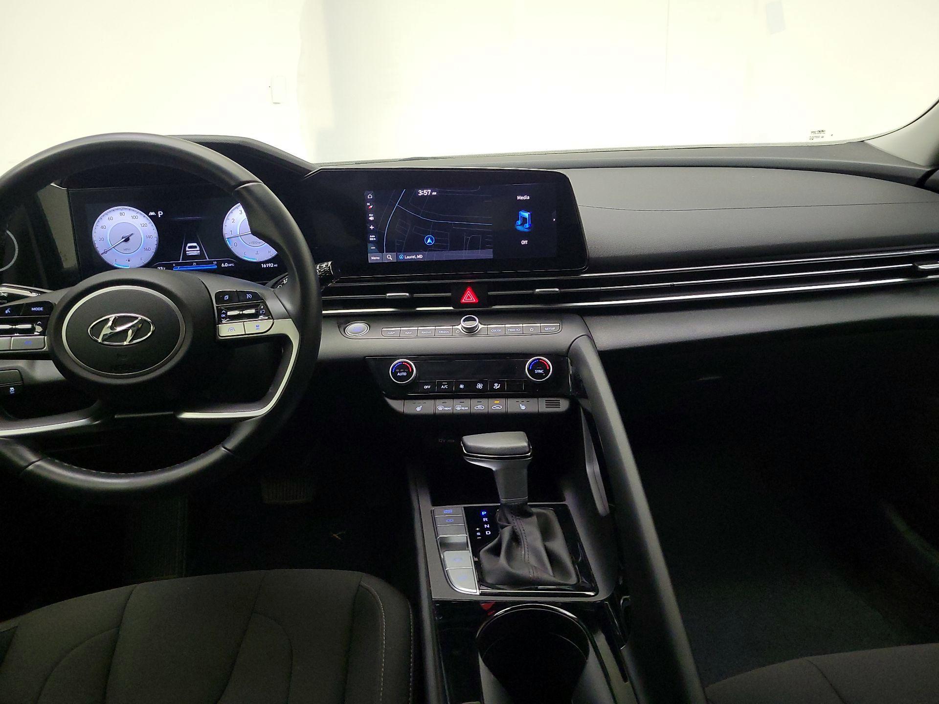 Thumbnail: 2023 Hyundai Elantra - 9