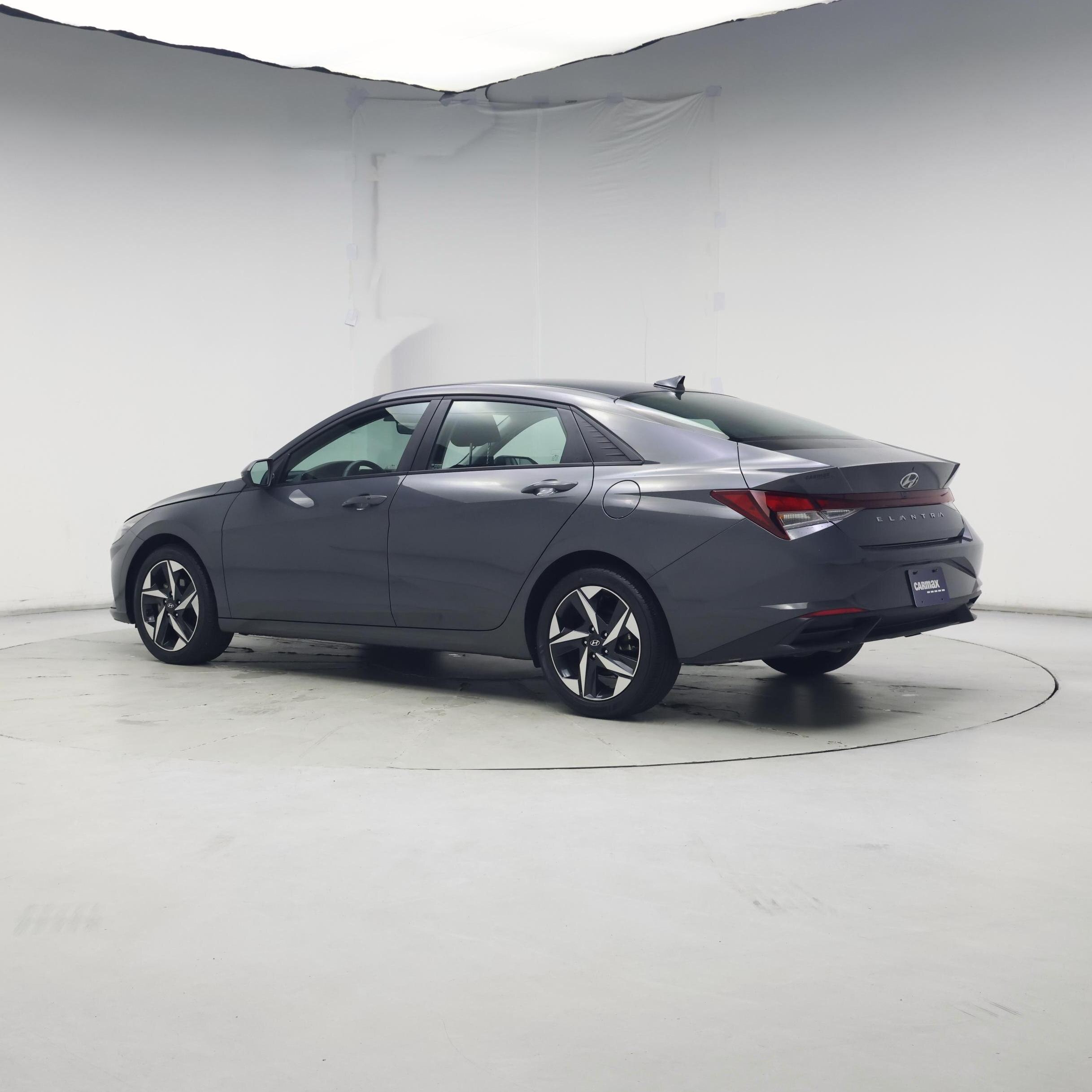 Thumbnail: 2023 Hyundai Elantra - 2