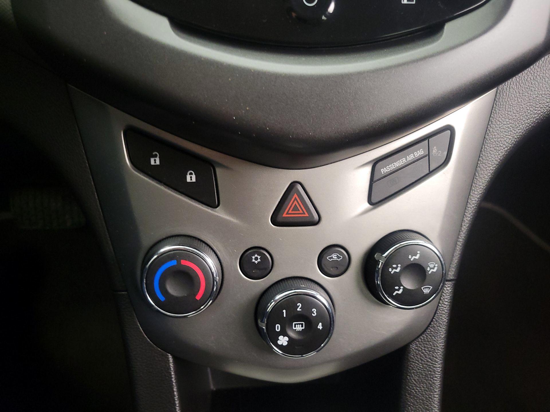 Thumbnail: 2015 Chevrolet Sonic - 15