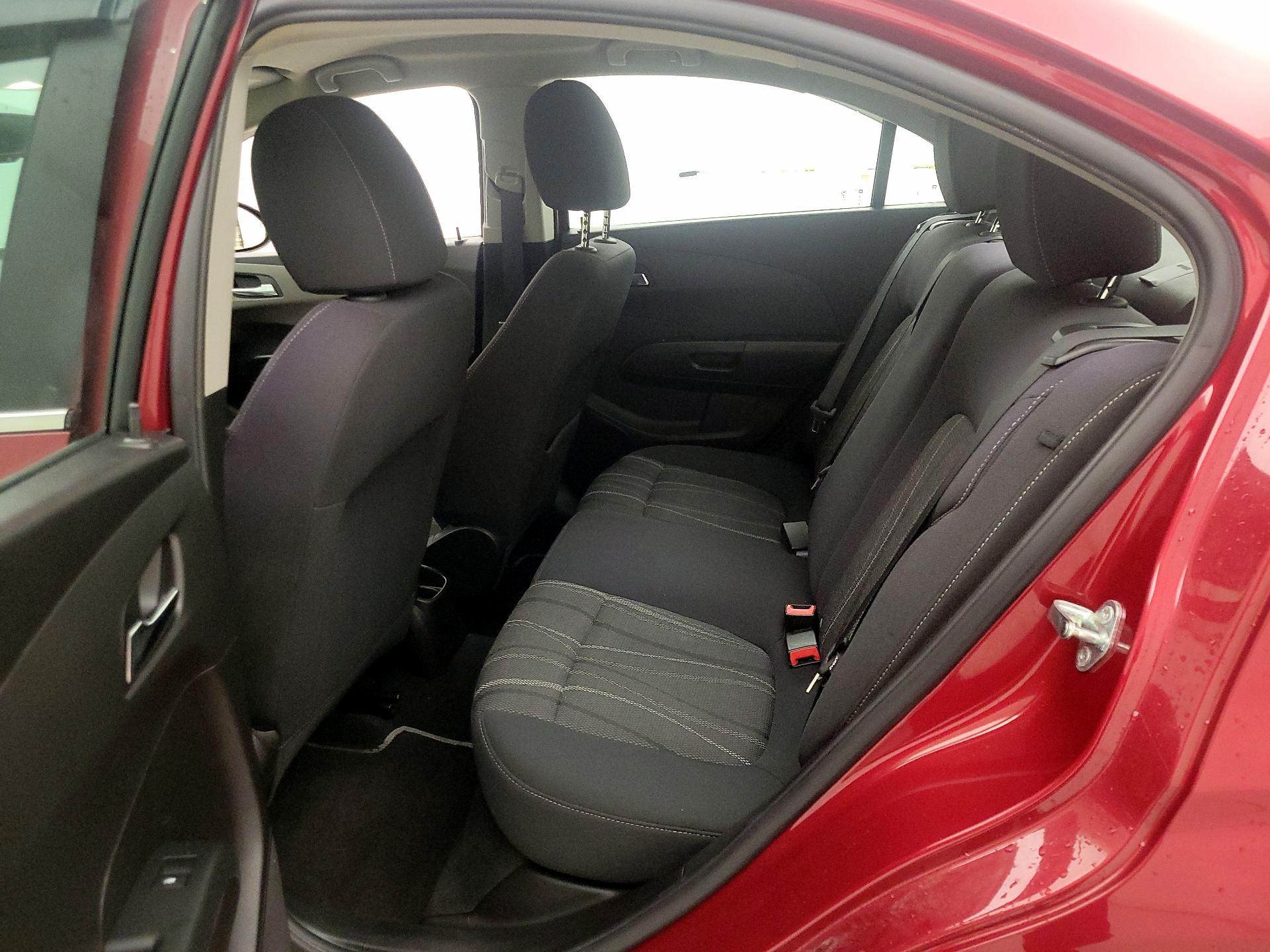 Thumbnail: 2015 Chevrolet Sonic - 18