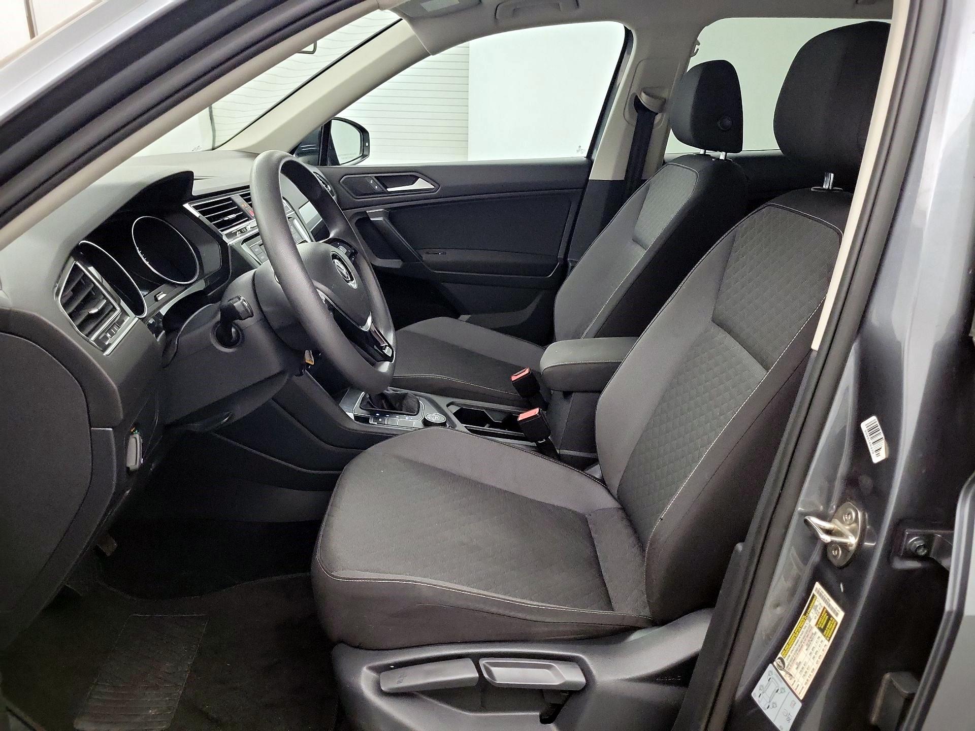 Thumbnail: 2021 Volkswagen Tiguan - 9