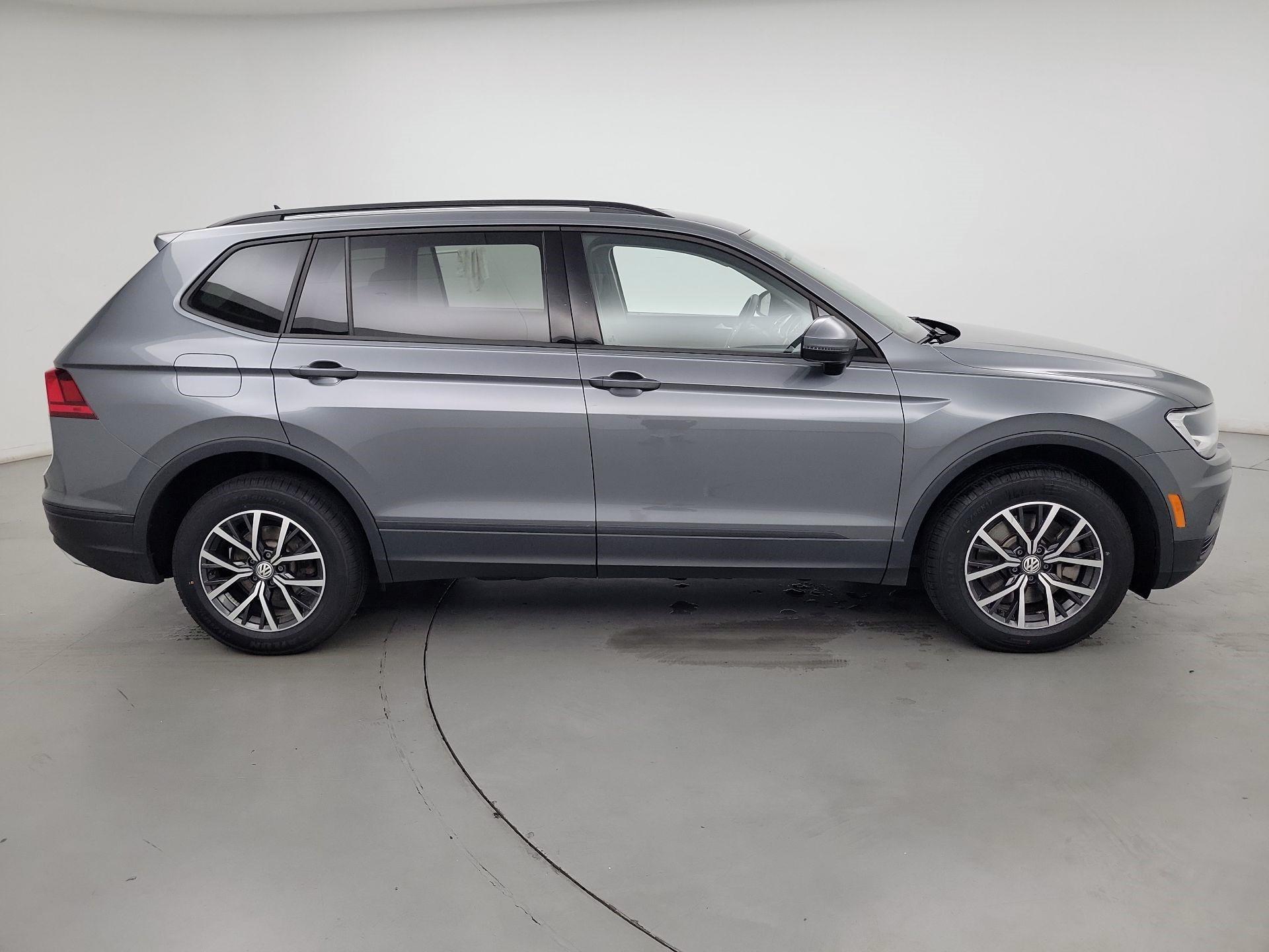 Thumbnail: 2021 Volkswagen Tiguan - 4