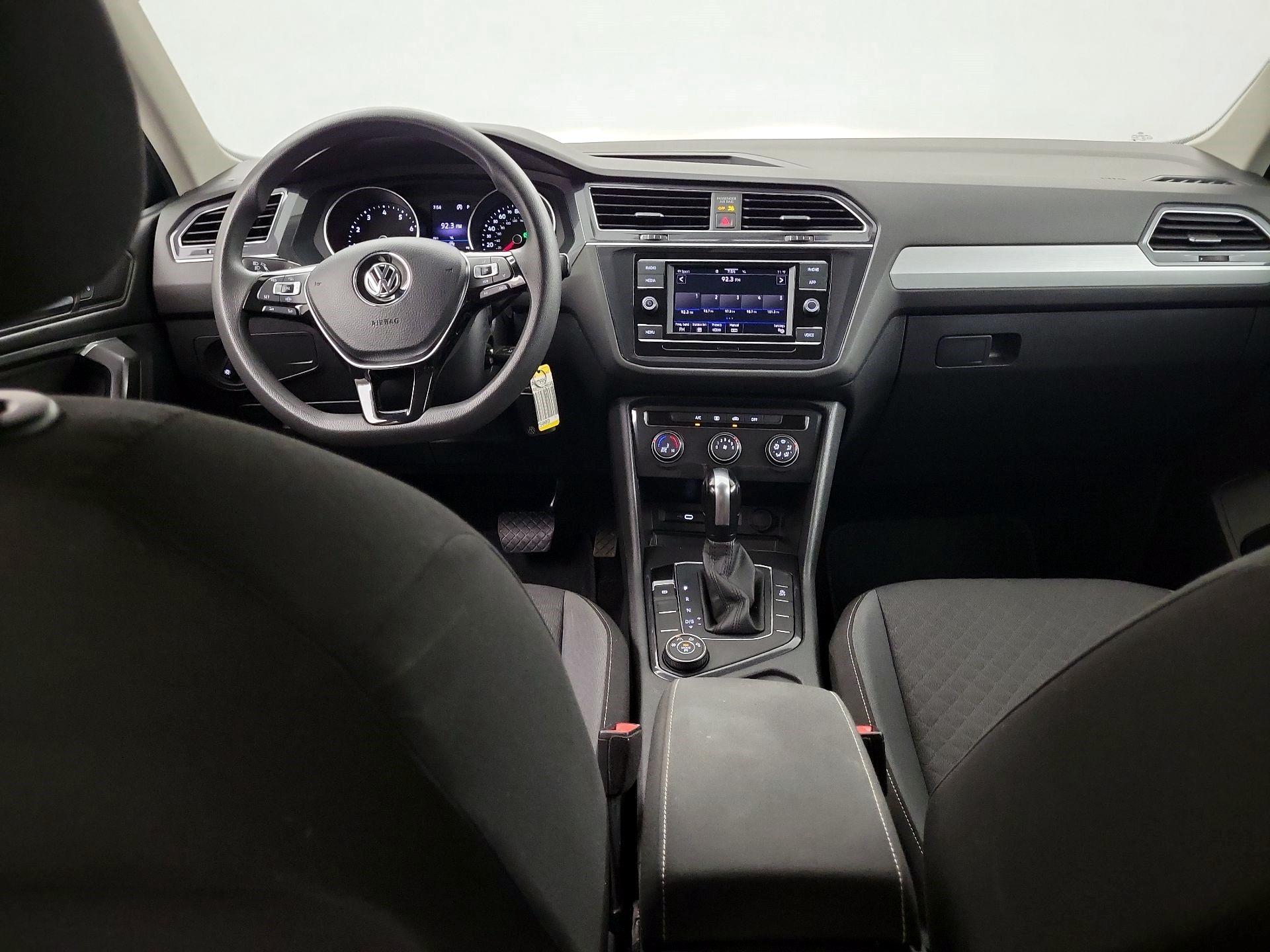 Thumbnail: 2021 Volkswagen Tiguan - 8