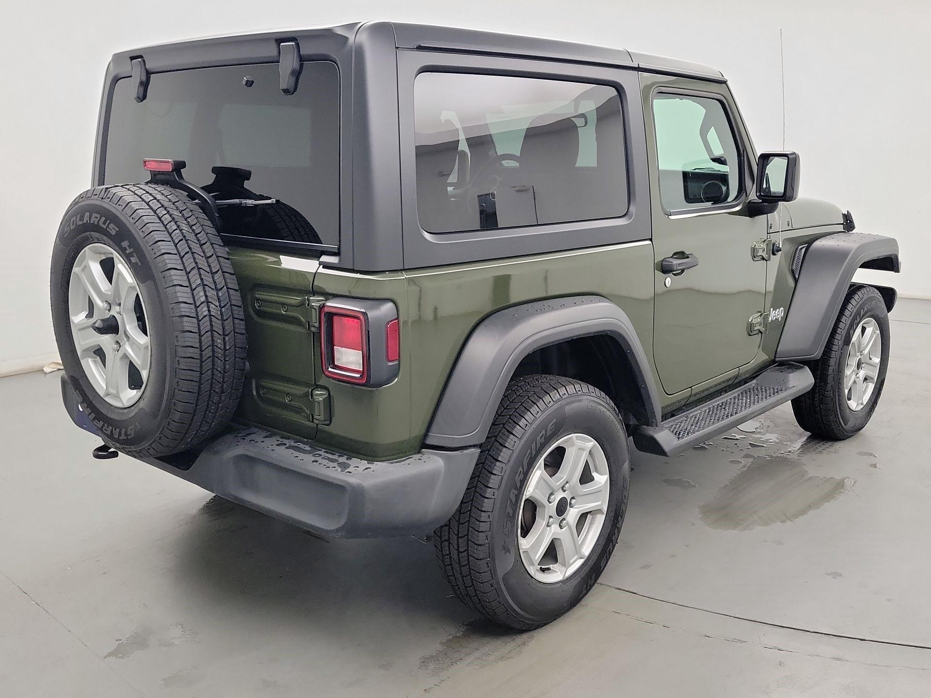 Thumbnail: 2021 Jeep Wrangler - 5