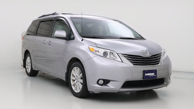 2014 Toyota Sienna XLE Hero Image