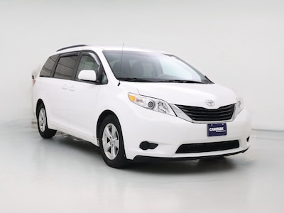 2013 Toyota Sienna LE -
                Westborough, MA