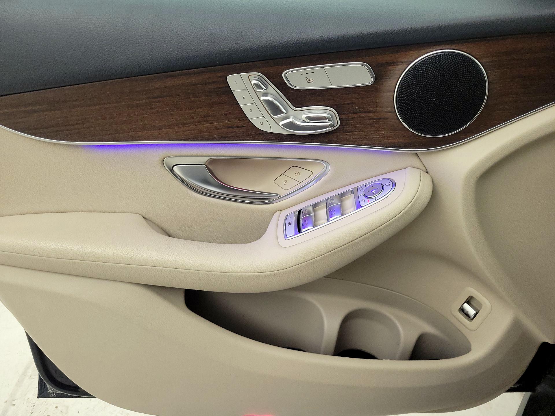 Thumbnail: 2020 Mercedes-Benz GLC - 12