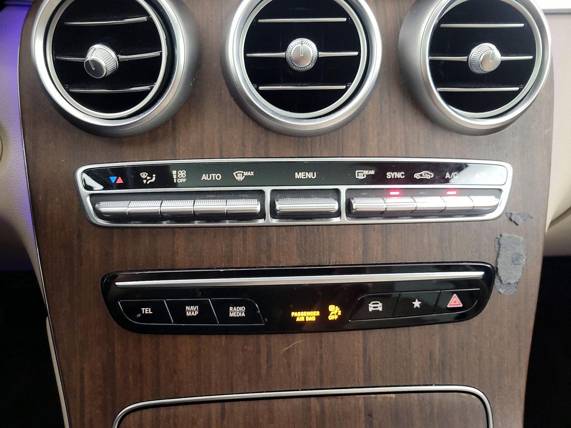 Thumbnail: 2020 Mercedes-Benz GLC - 16
