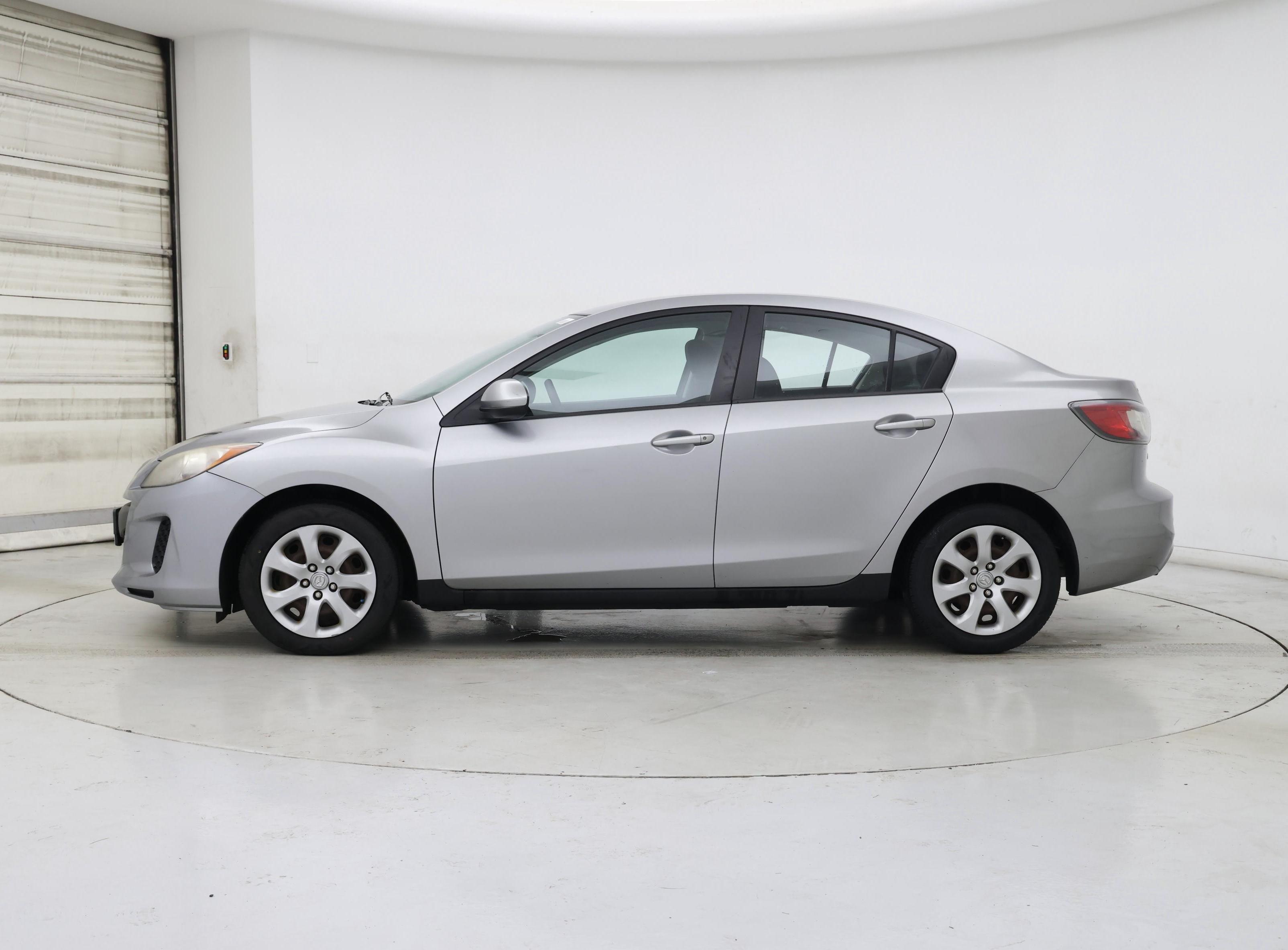 Thumbnail: 2013 Mazda Mazda3 - 3