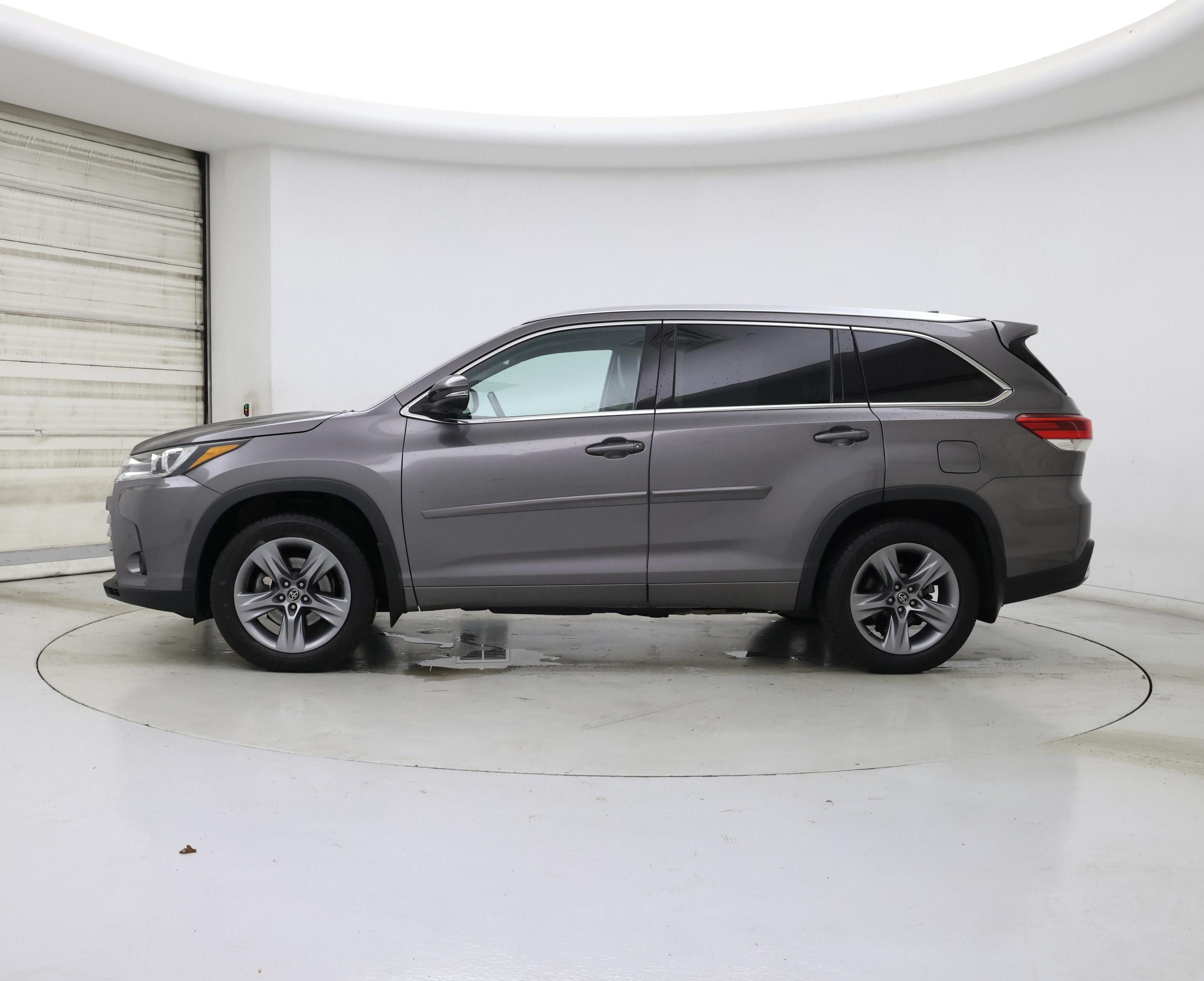 Thumbnail: 2019 Toyota Highlander - 3