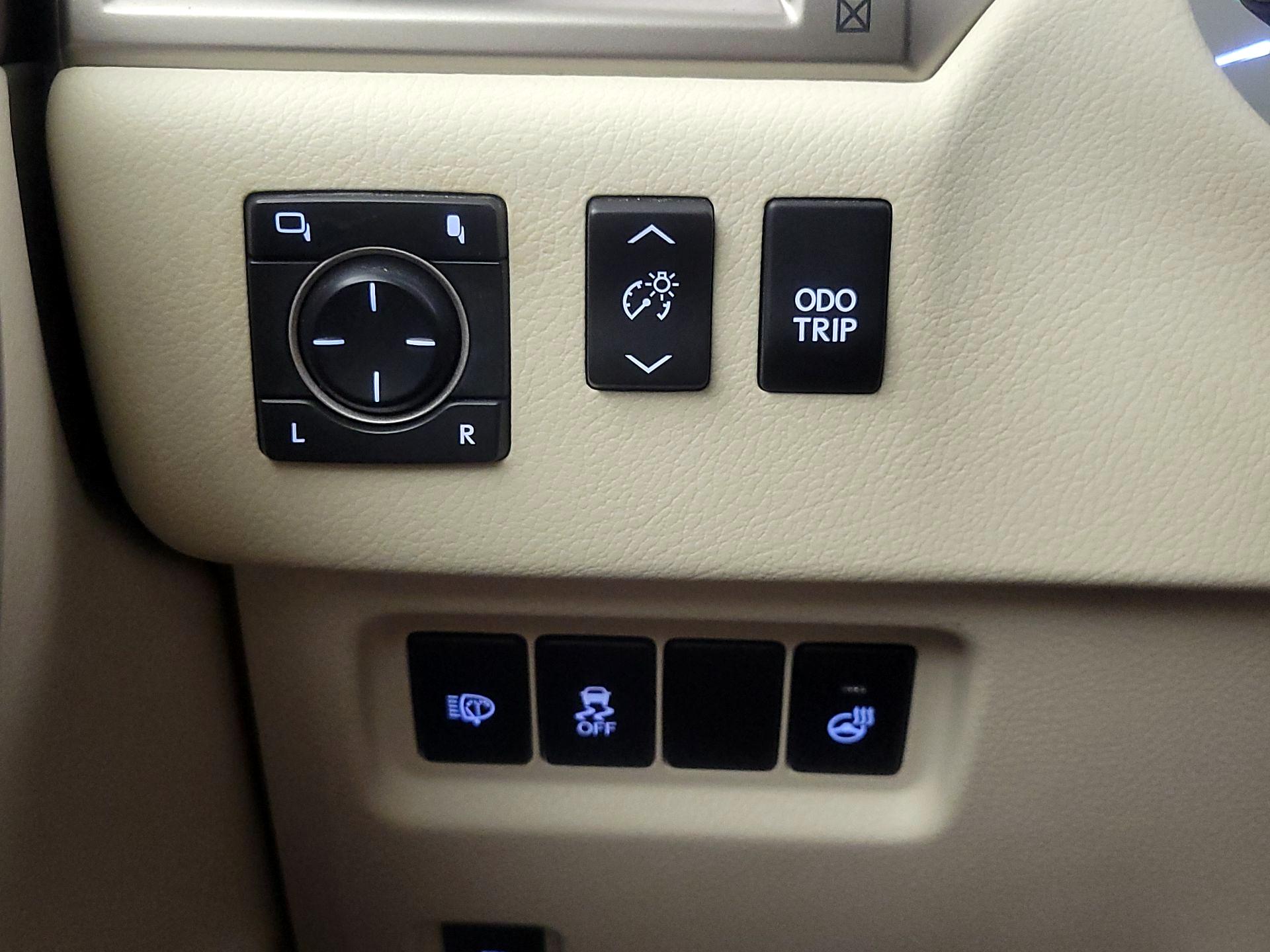 Thumbnail: 2015 Lexus GX - 13