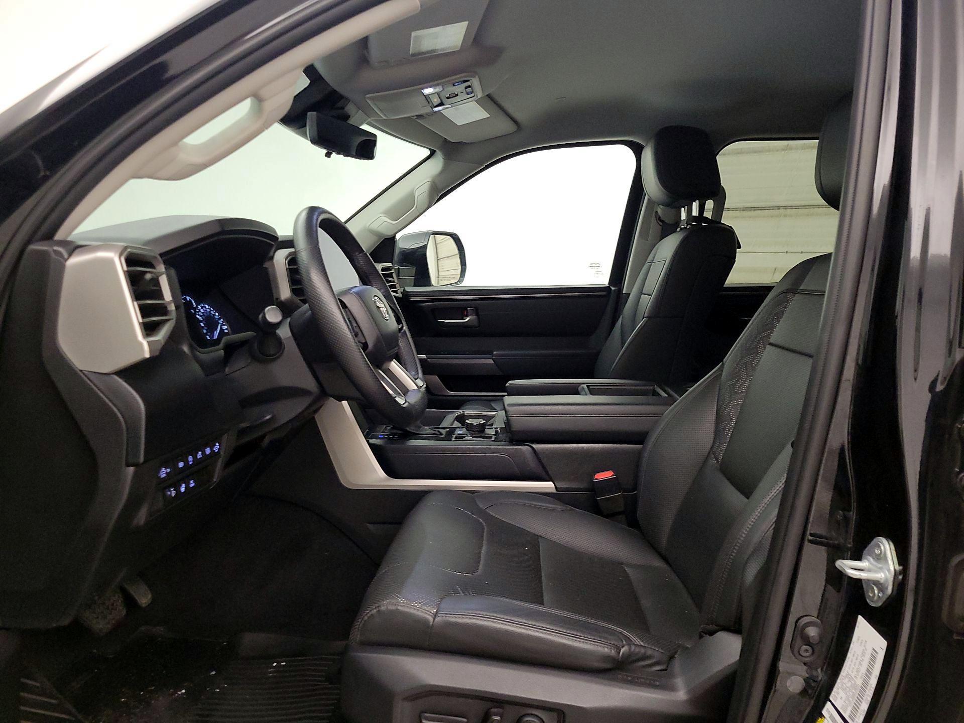 Thumbnail: 2022 Toyota Tundra - 11