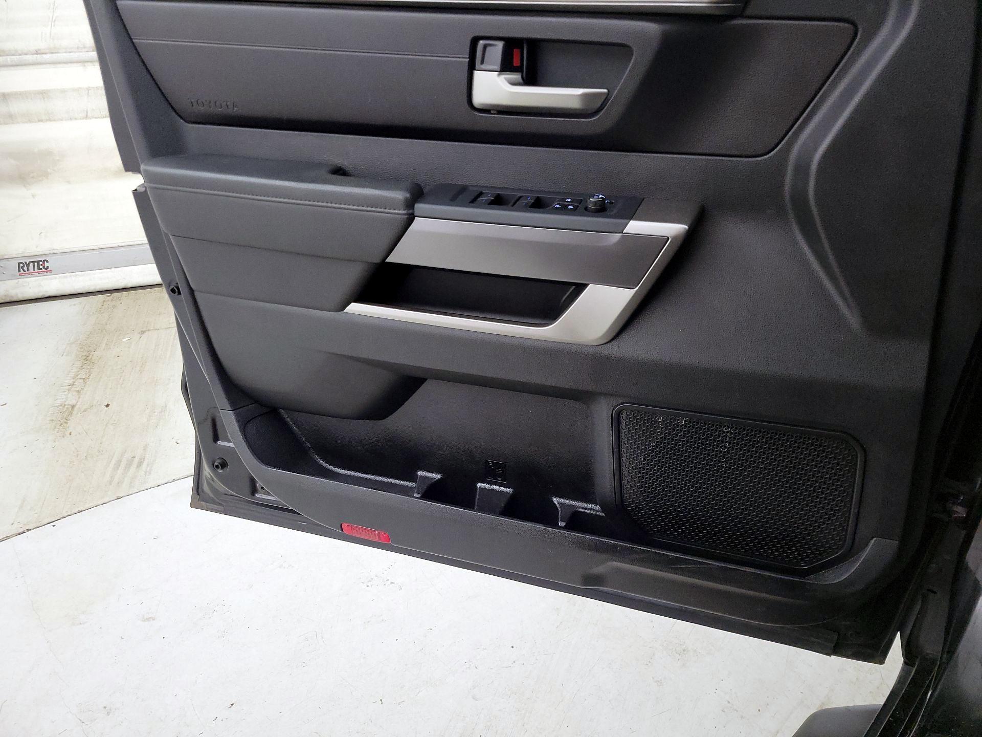 Thumbnail: 2022 Toyota Tundra - 12