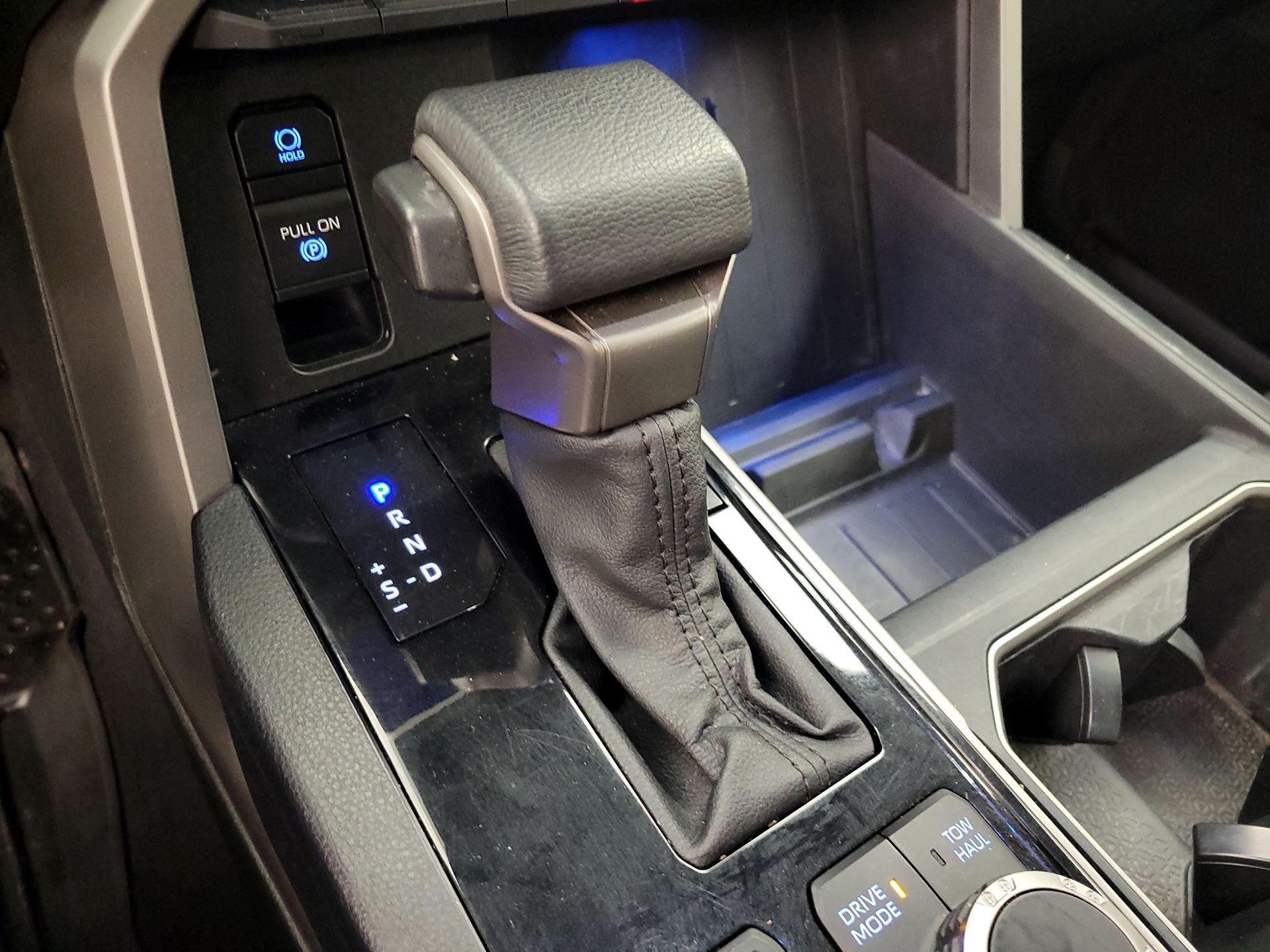 Thumbnail: 2022 Toyota Tundra - 17